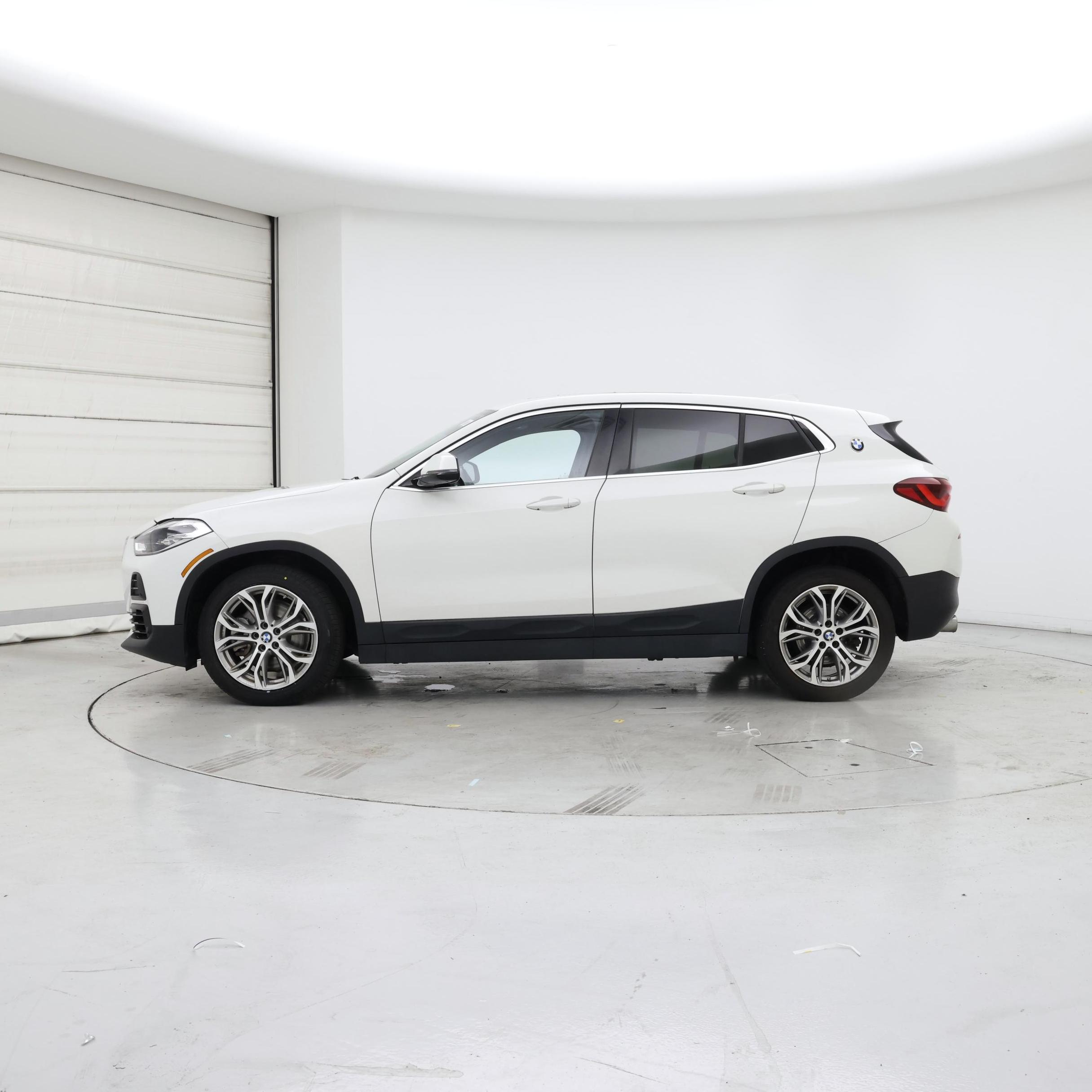 Thumbnail: 2022 BMW X2 - 3