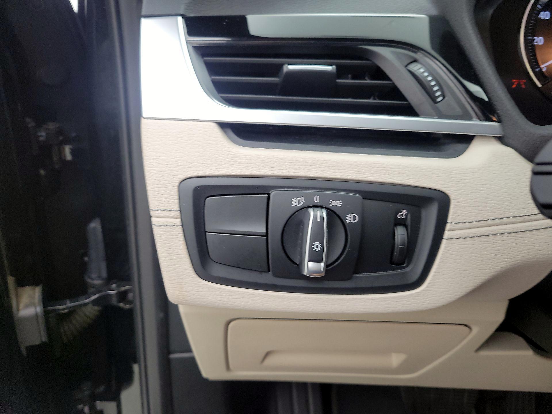 Thumbnail: 2021 BMW X1 - 13