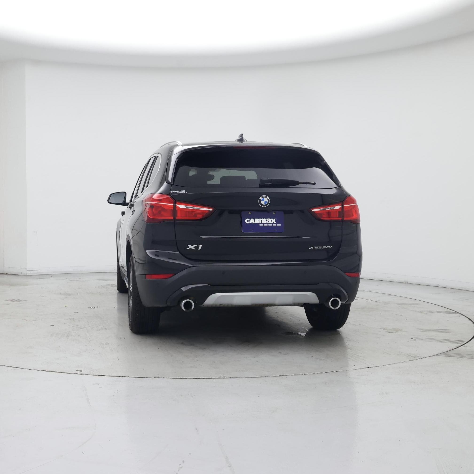 Thumbnail: 2021 BMW X1 - 6