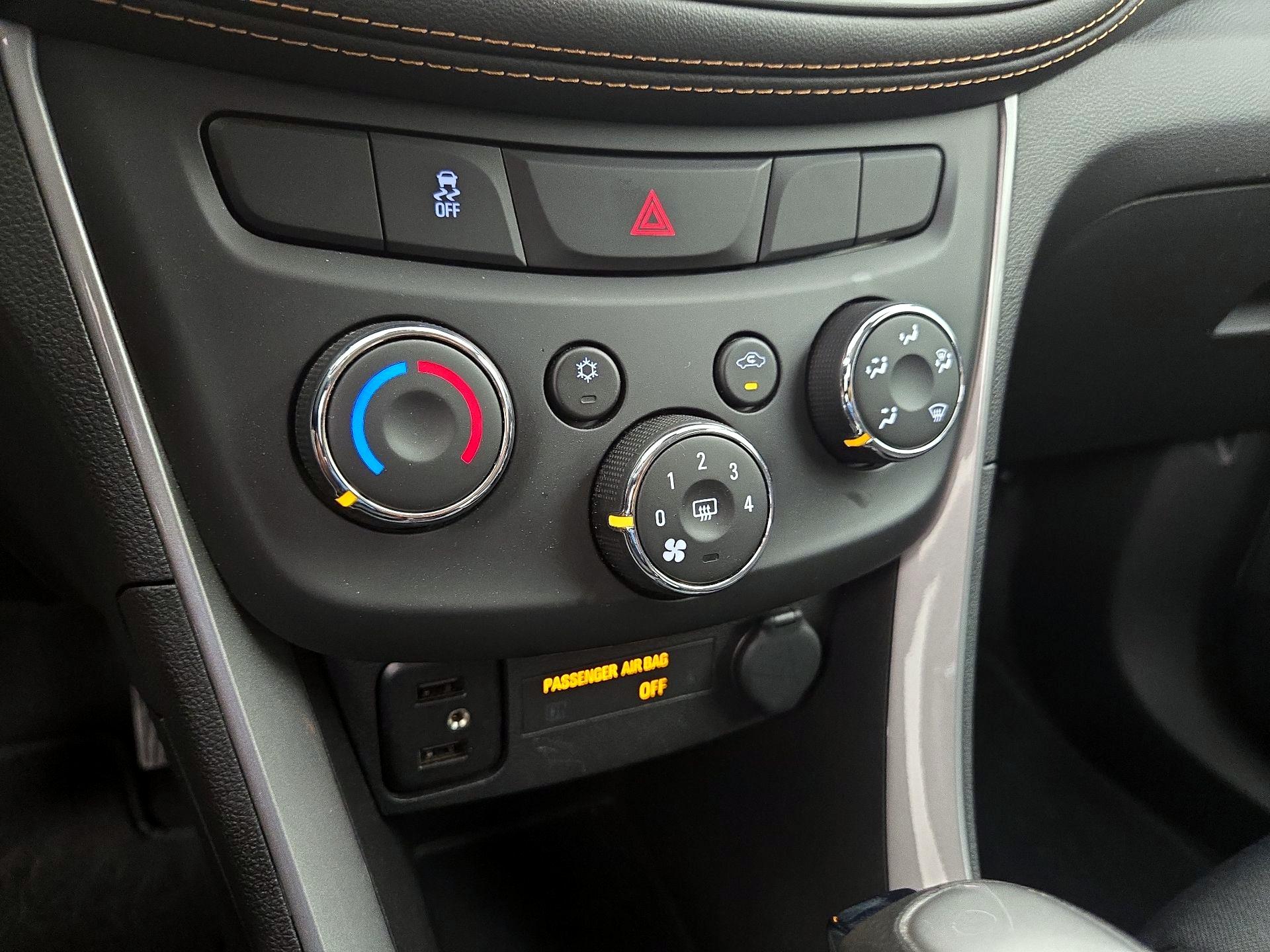 Thumbnail: 2020 Chevrolet Trax - 16