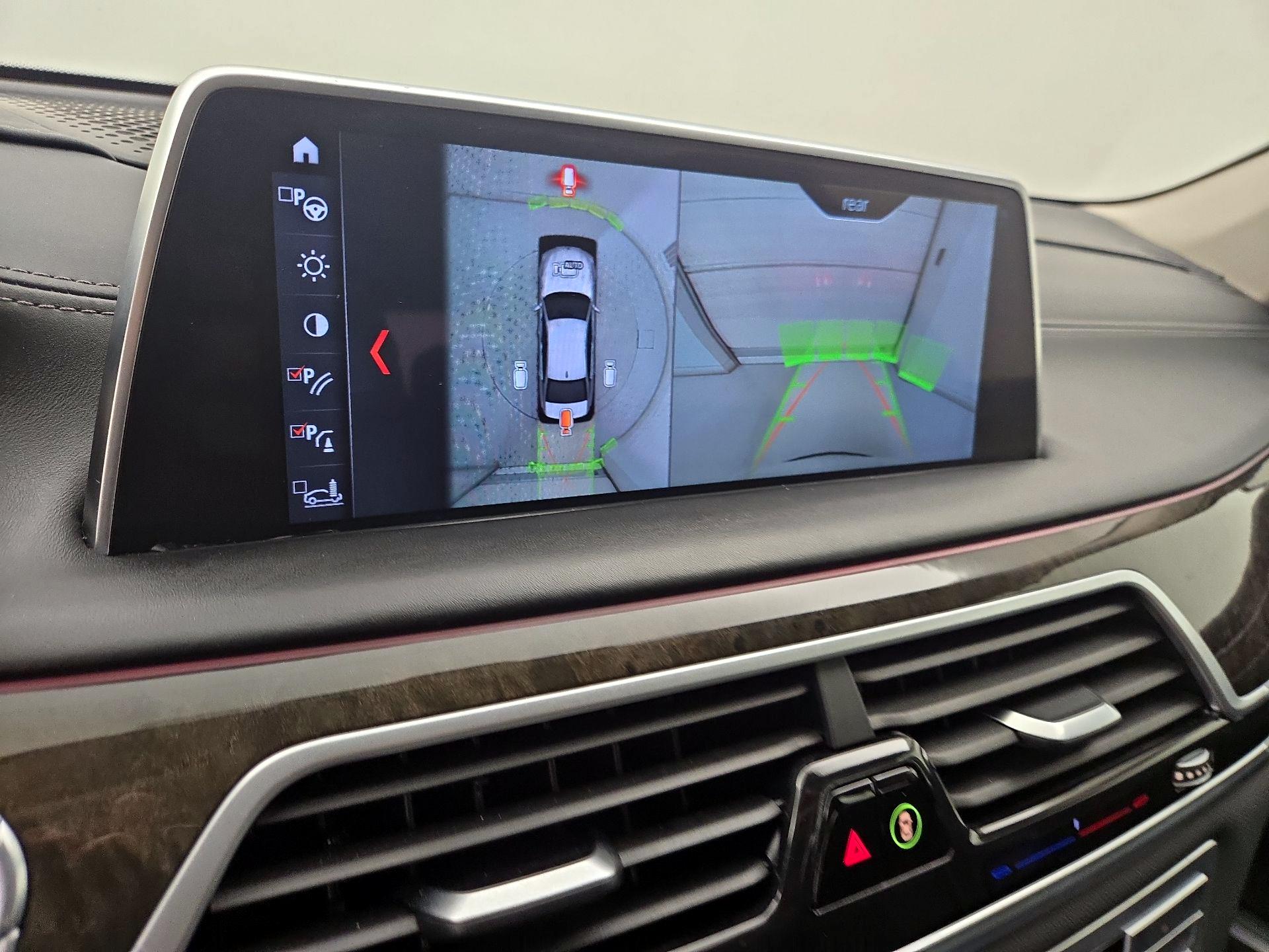 Thumbnail: 2018 BMW 7 Series - 14