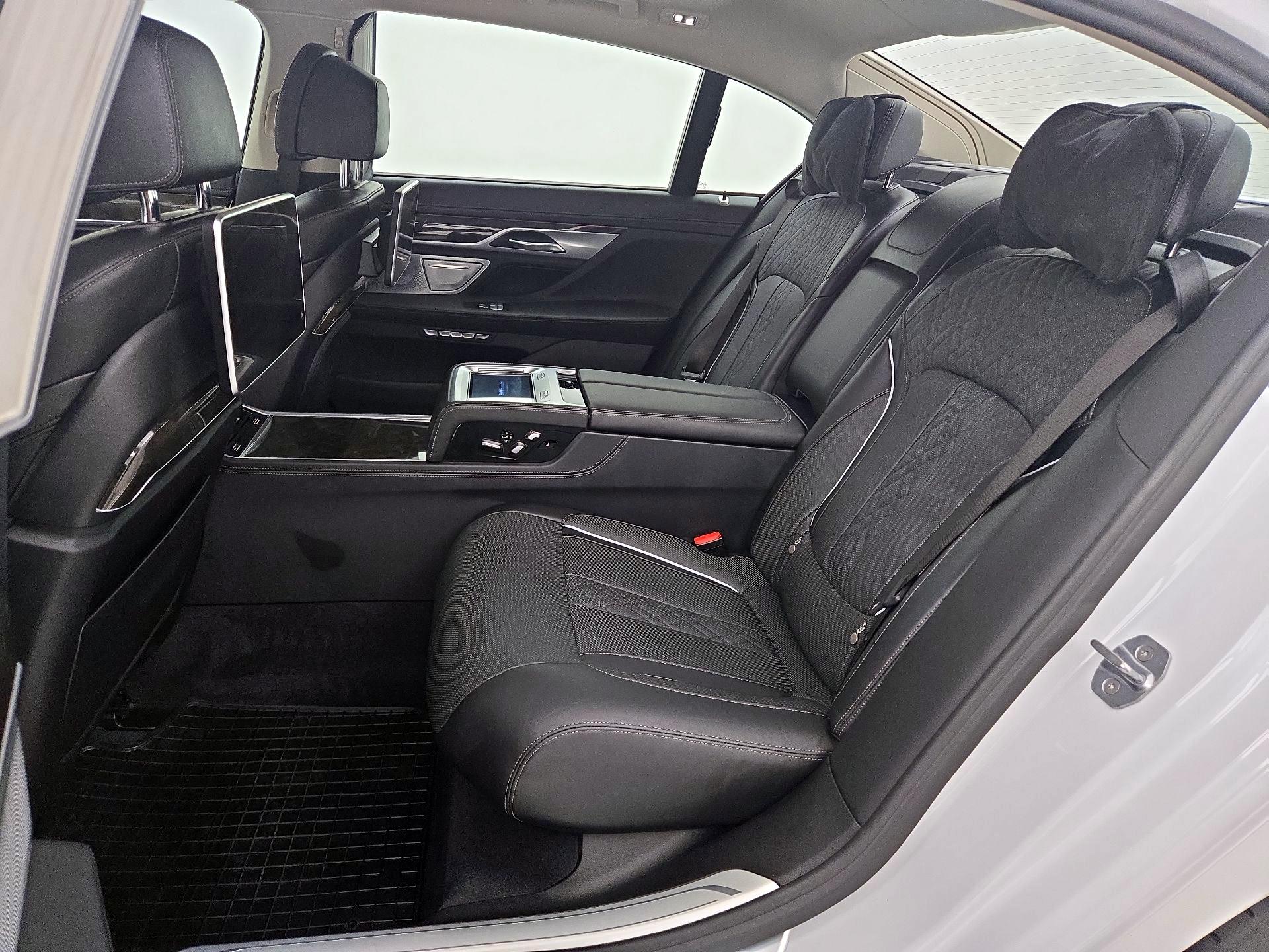 Thumbnail: 2018 BMW 7 Series - 20