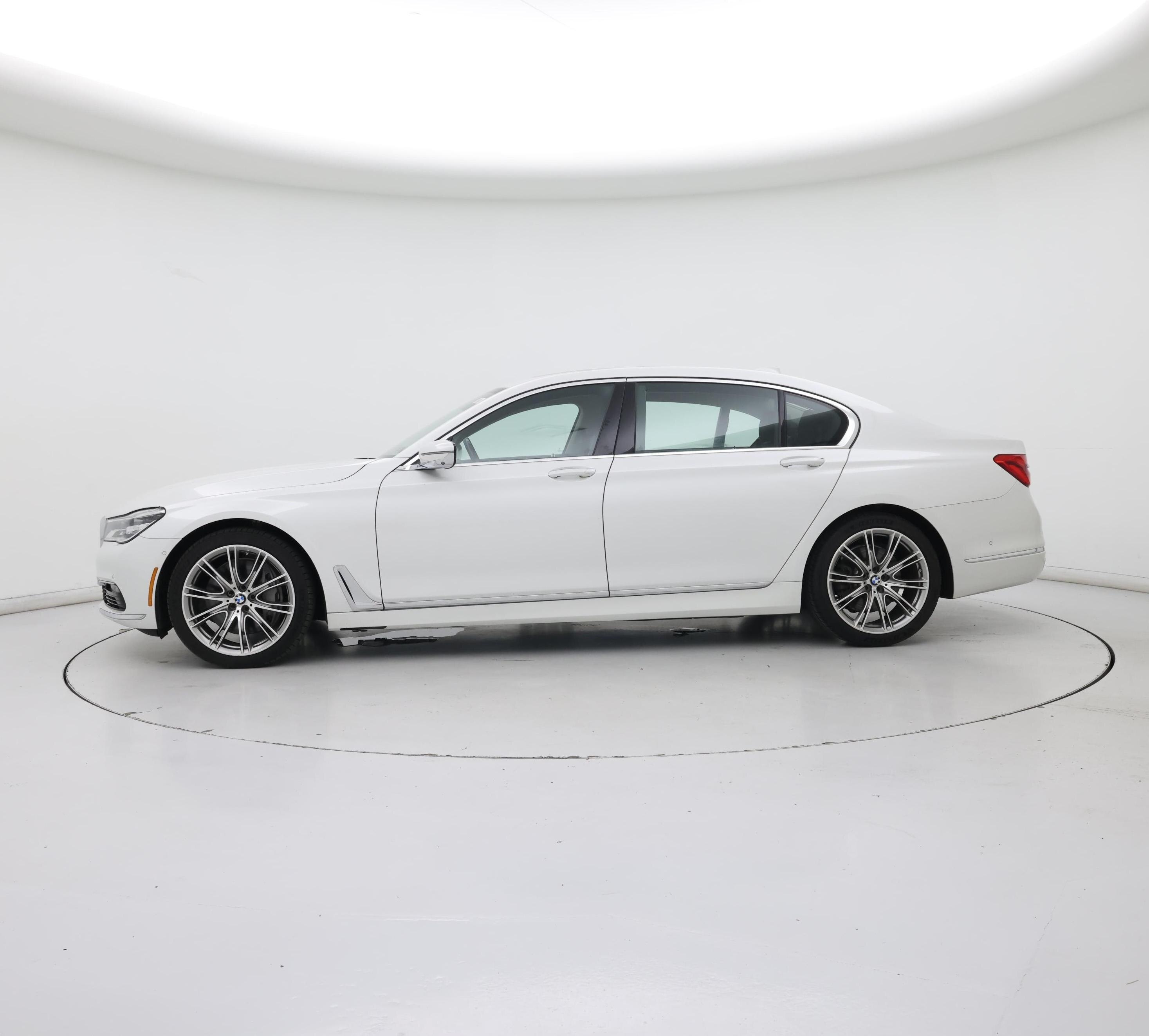 Thumbnail: 2018 BMW 7 Series - 3