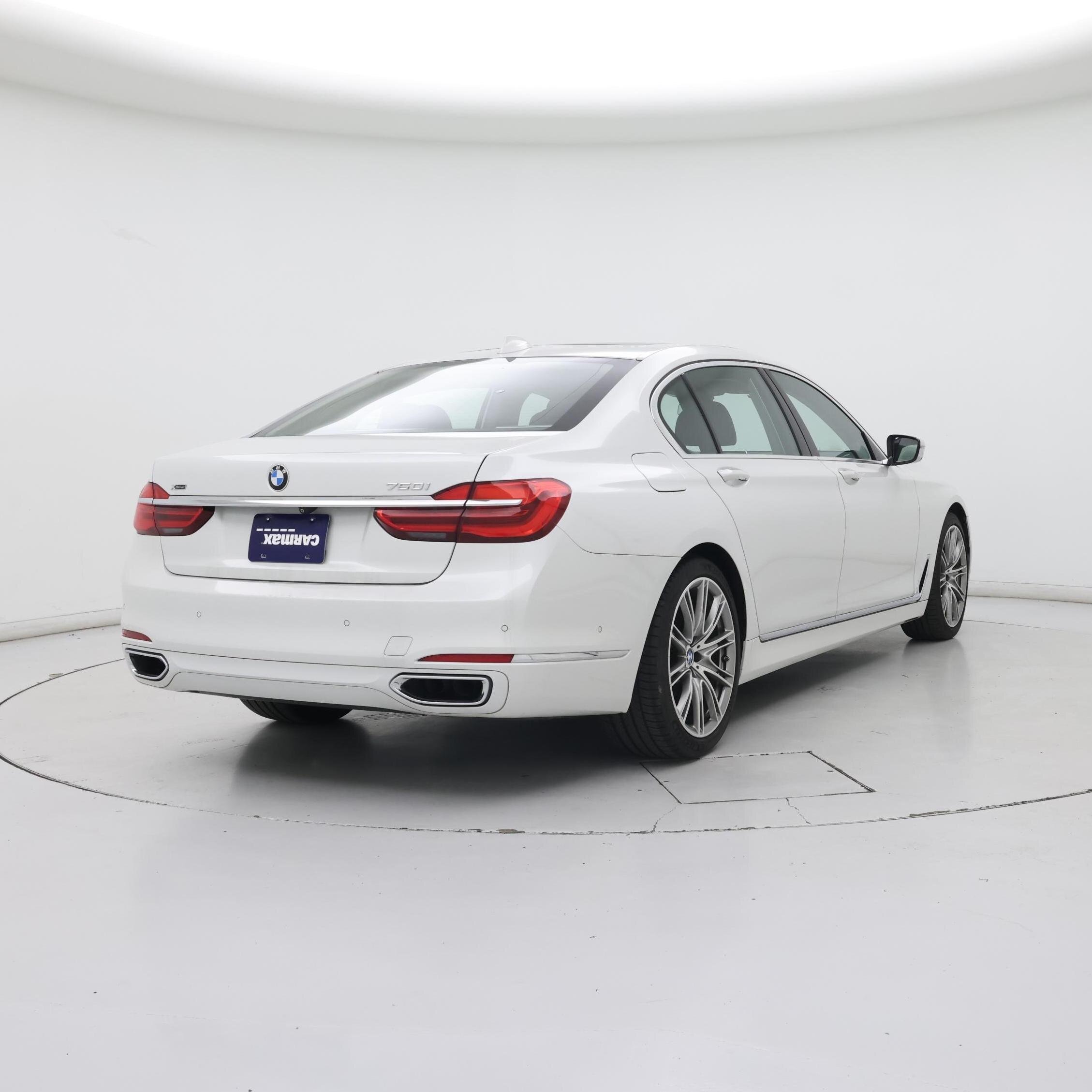 Thumbnail: 2018 BMW 7 Series - 8