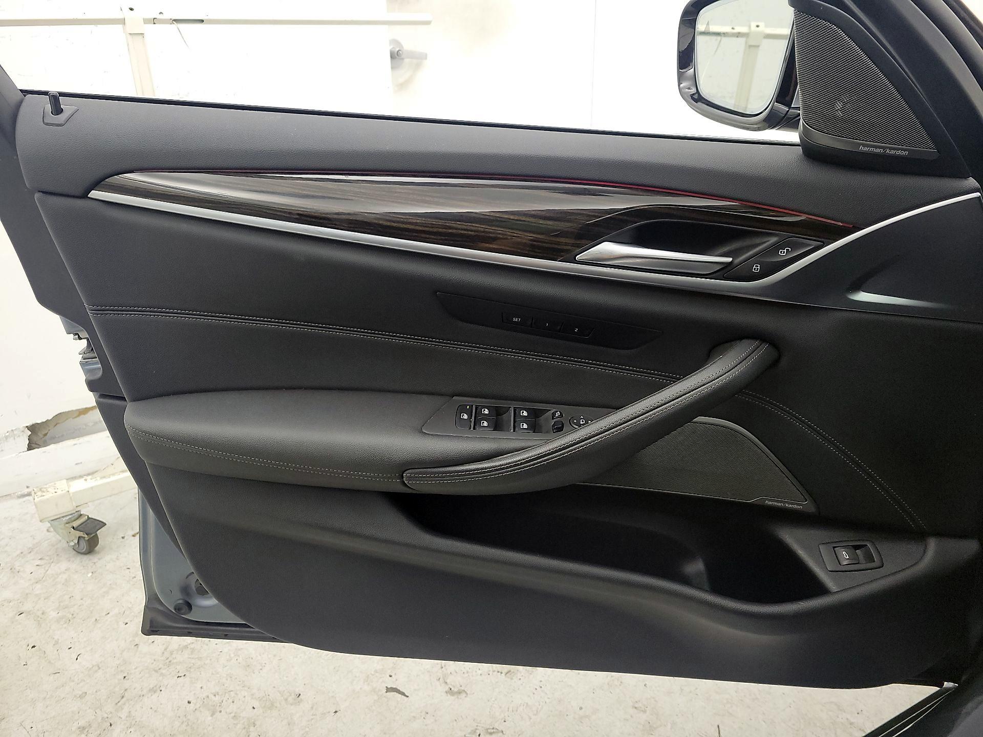 Thumbnail: 2022 BMW 5 Series - 12