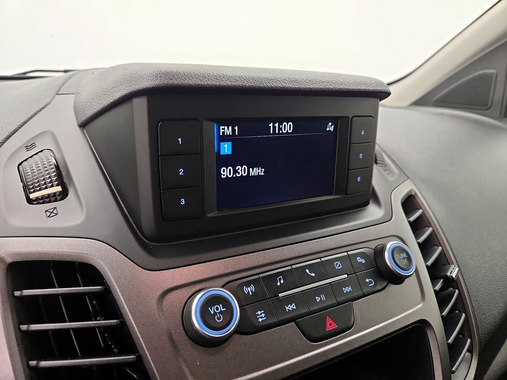 Thumbnail: 2019 Ford Transit Series - 15