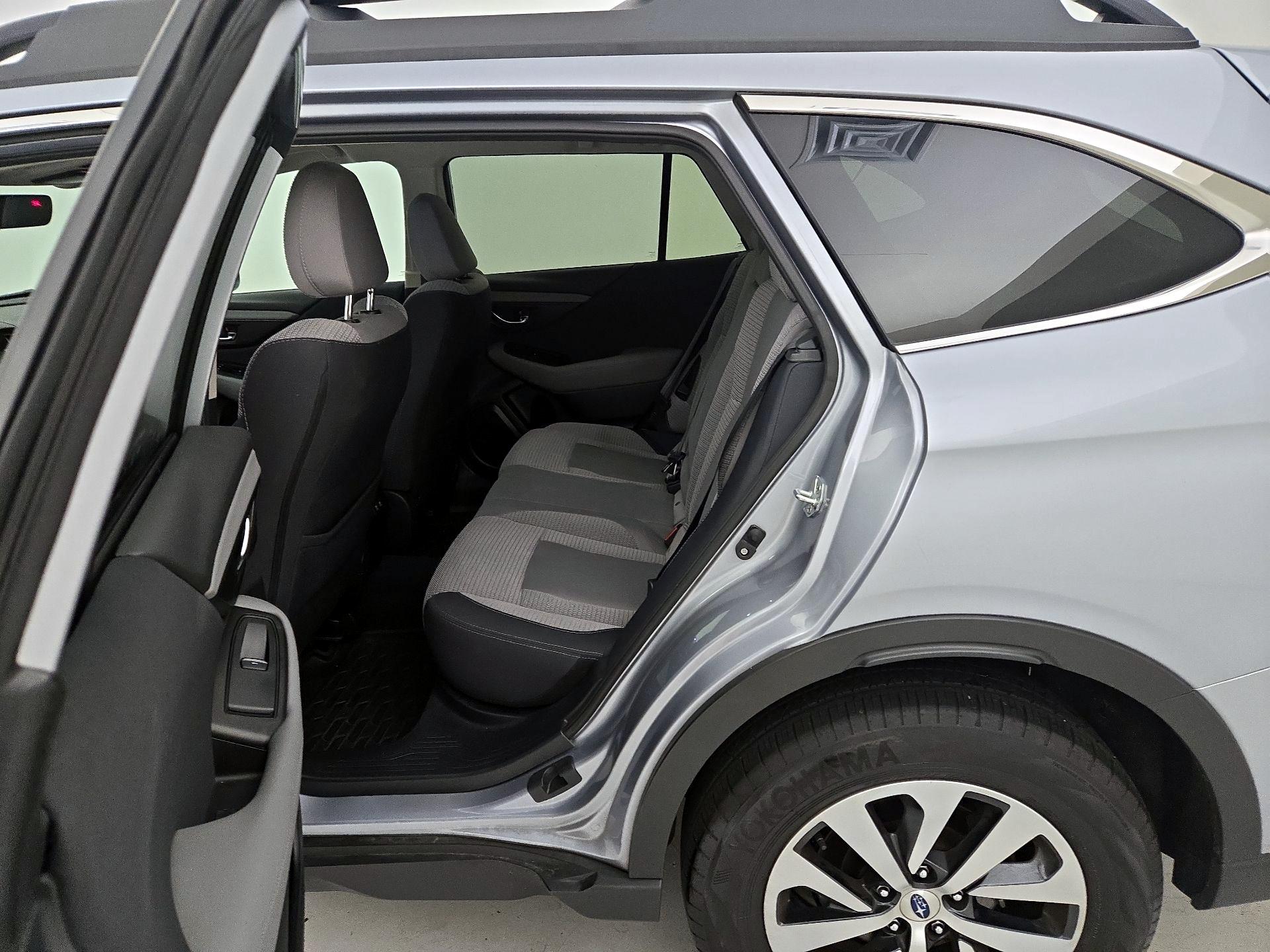 Thumbnail: 2022 Subaru Outback - 17