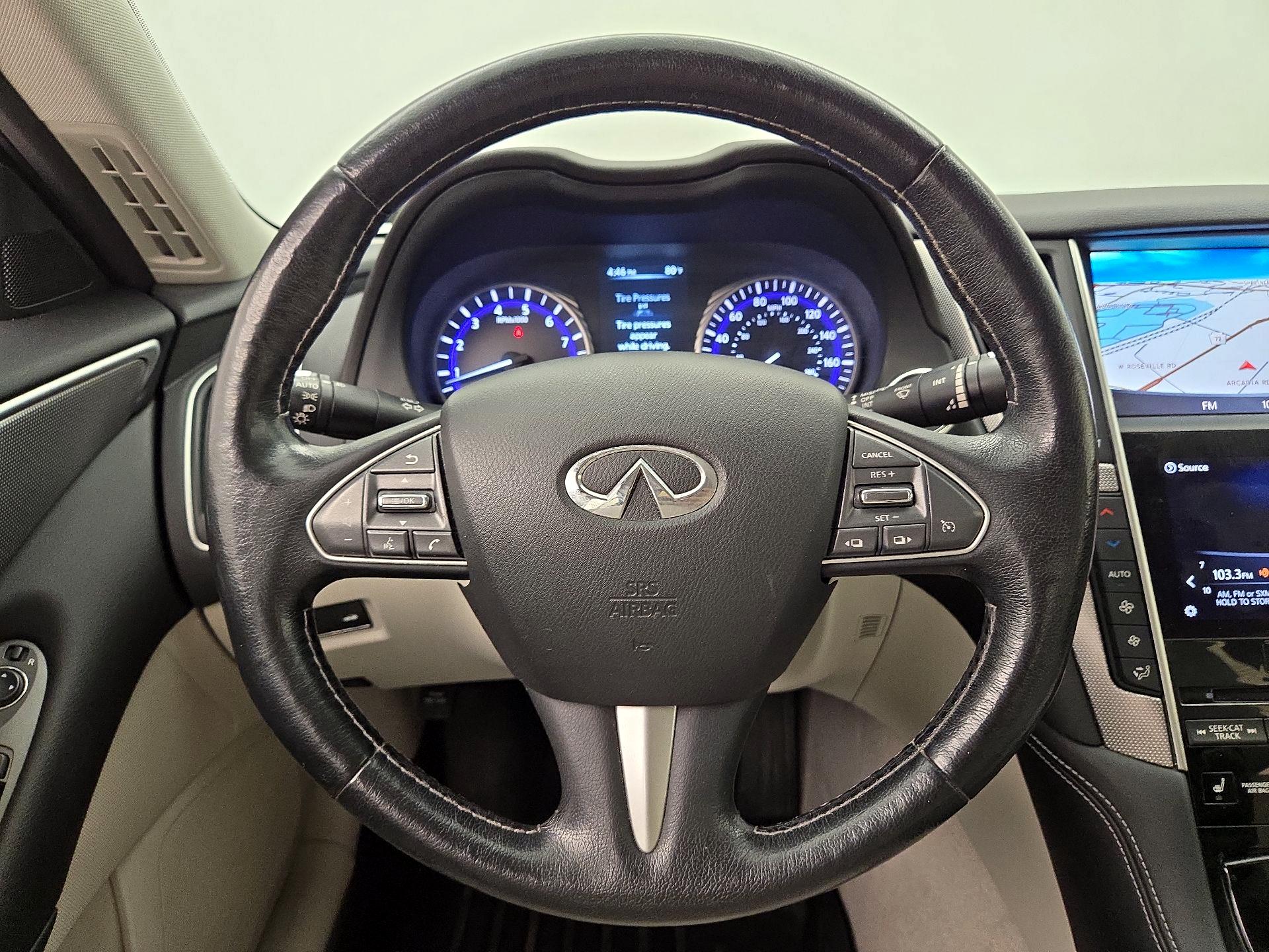 Thumbnail: 2015 INFINITI Q50 - 10