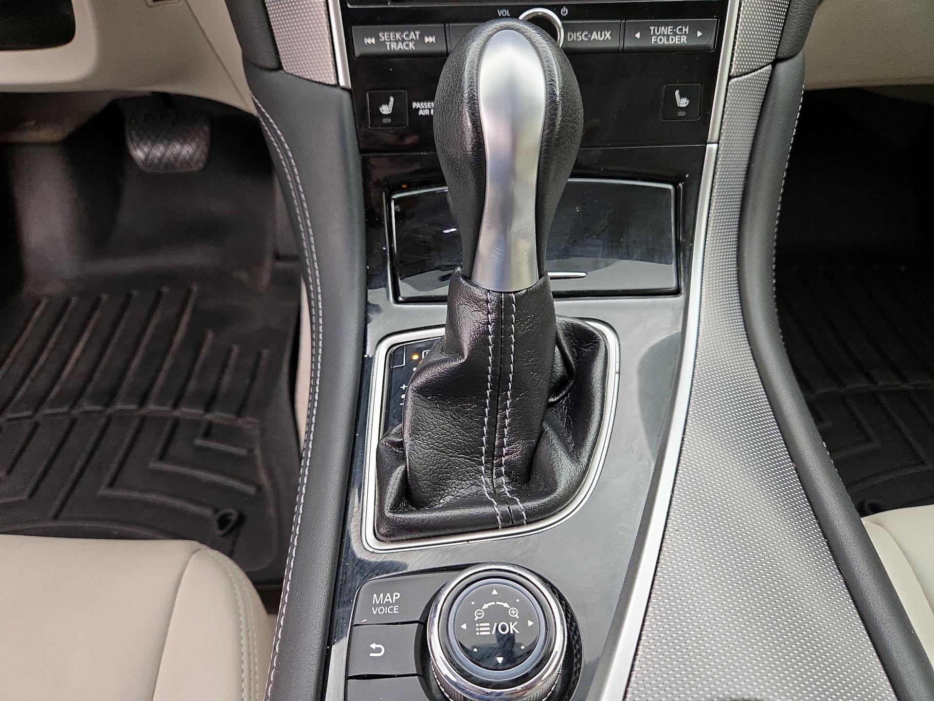 Thumbnail: 2015 INFINITI Q50 - 18