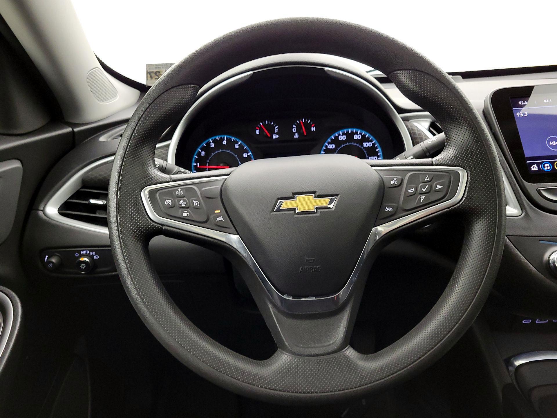 Thumbnail: 2023 Chevrolet Malibu - 10