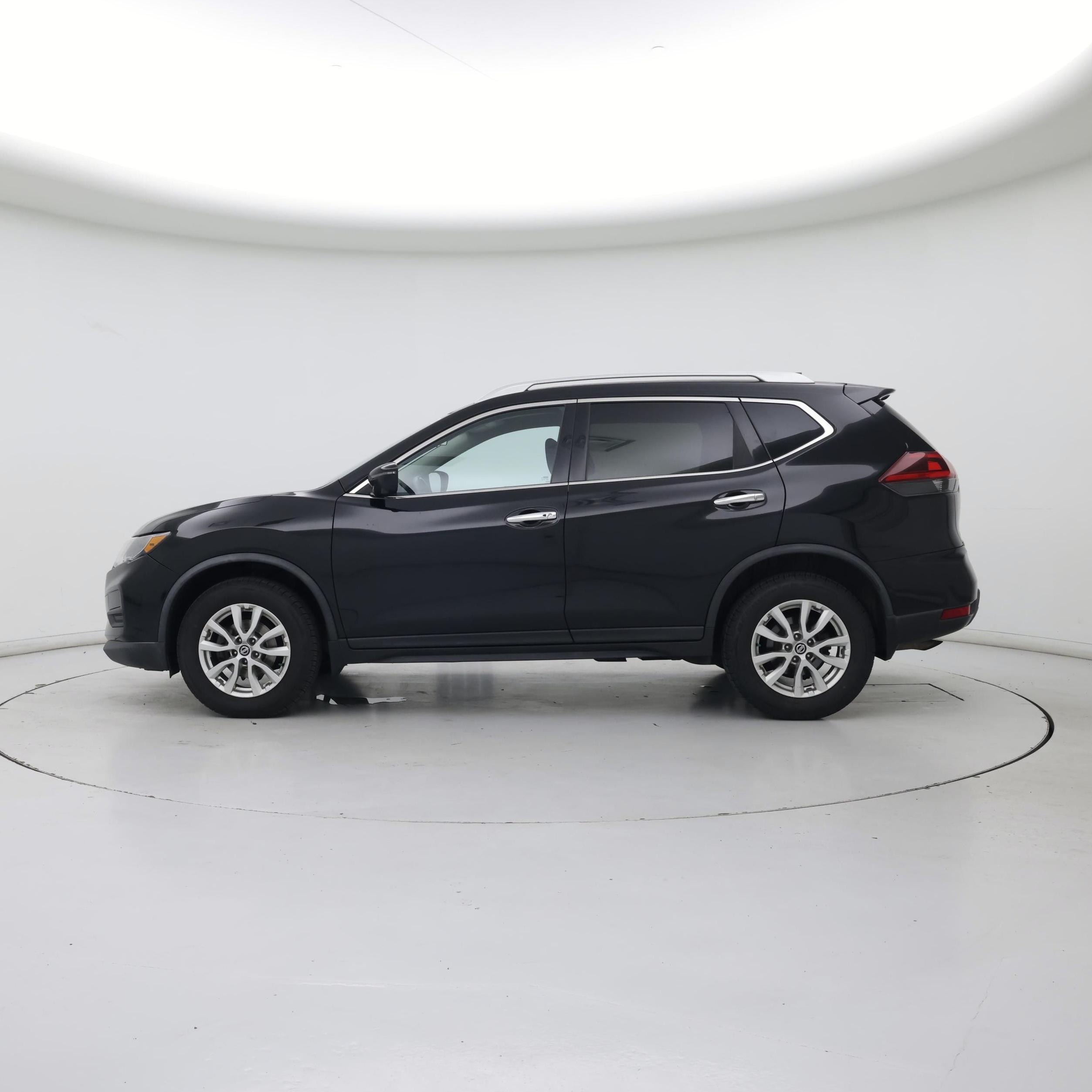 Thumbnail: 2018 Nissan Rogue - 3