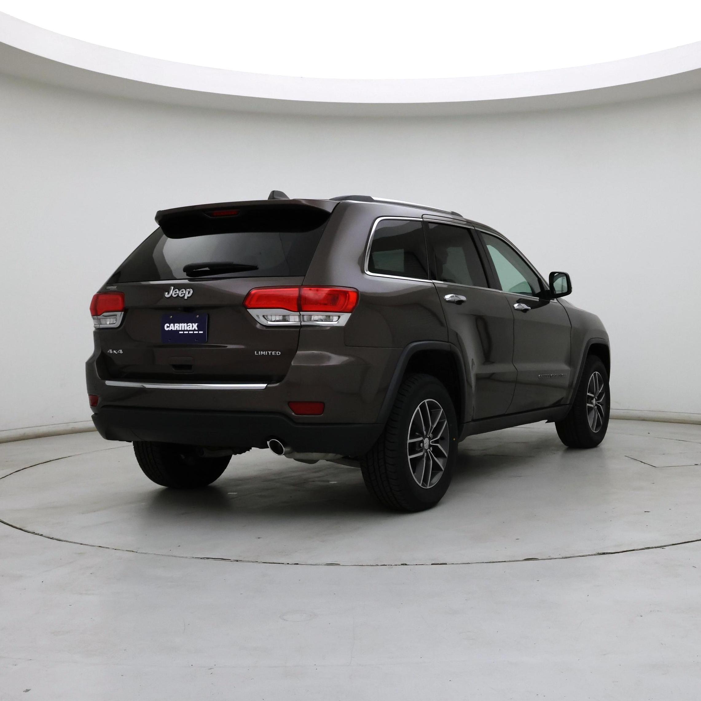 Thumbnail: 2018 Jeep Grand Cherokee - 8