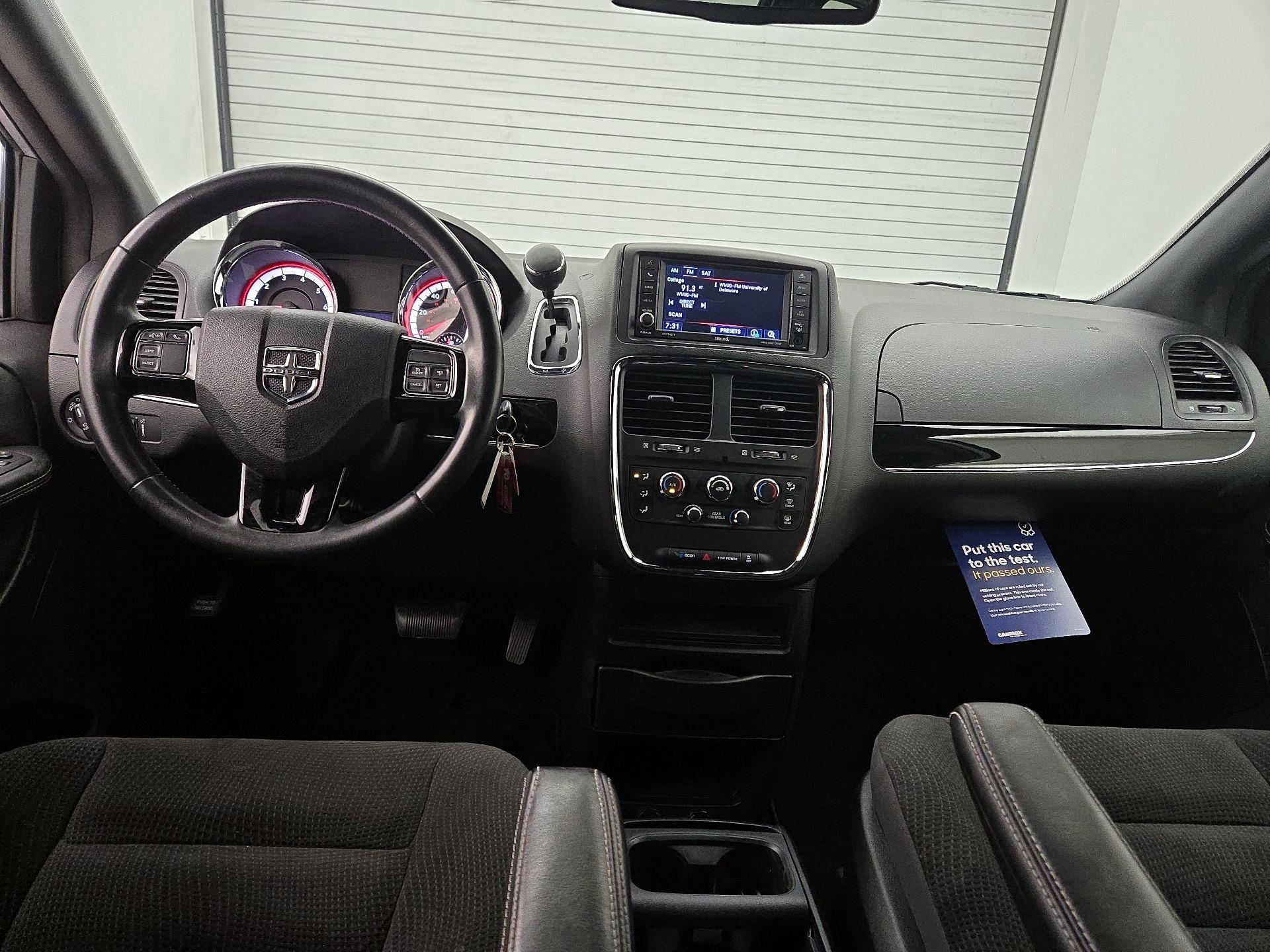 Thumbnail: 2019 Dodge Grand Caravan - 9
