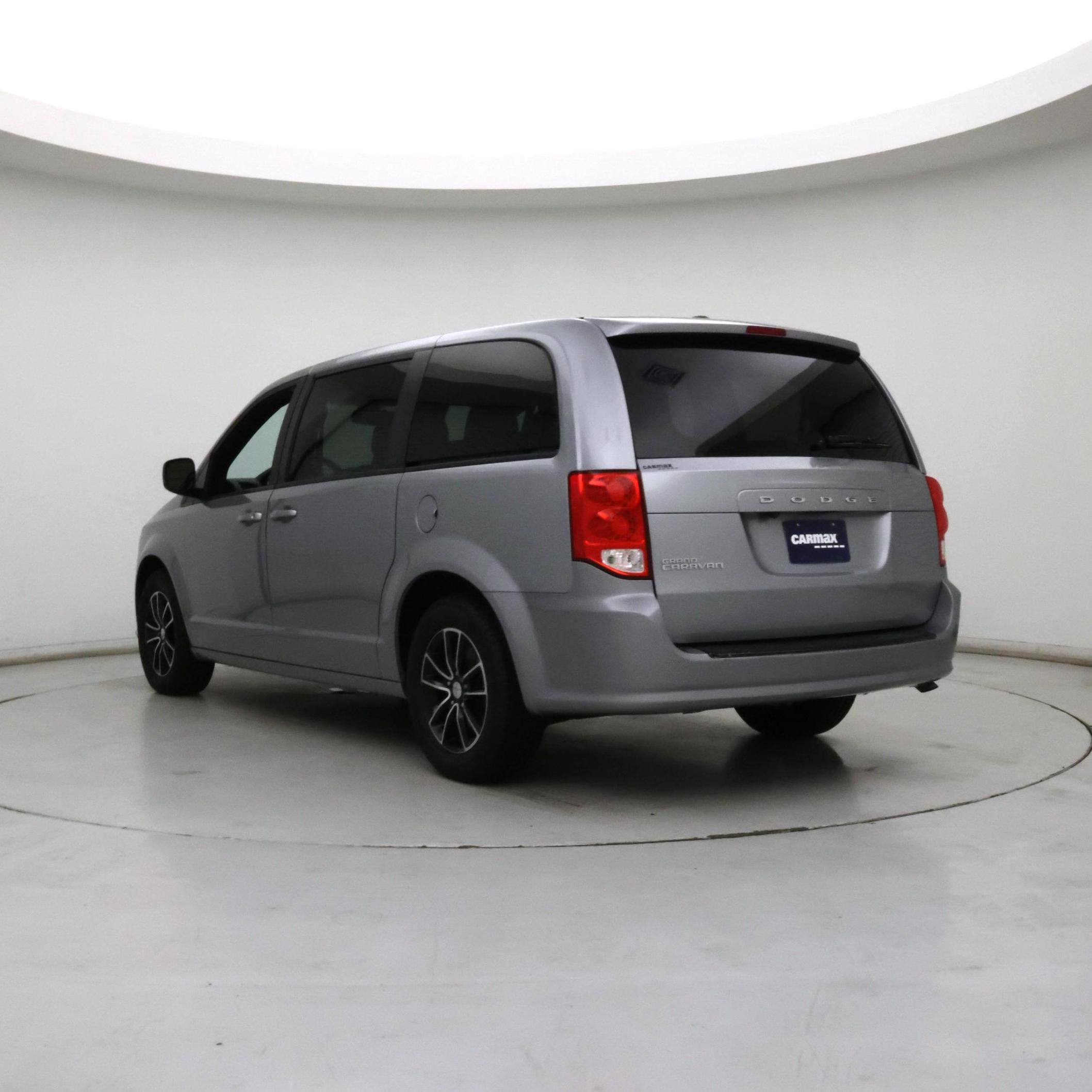Thumbnail: 2019 Dodge Grand Caravan - 2