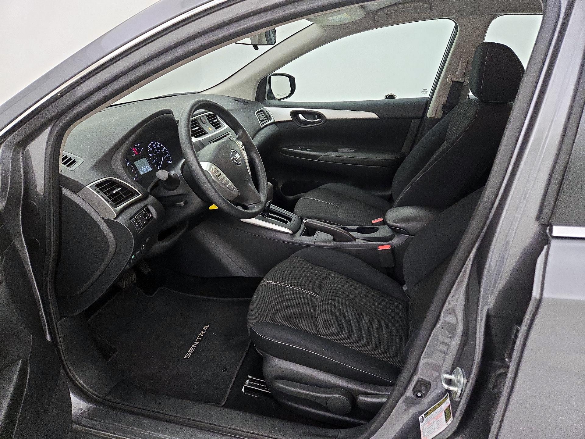 Thumbnail: 2017 Nissan Sentra - 11