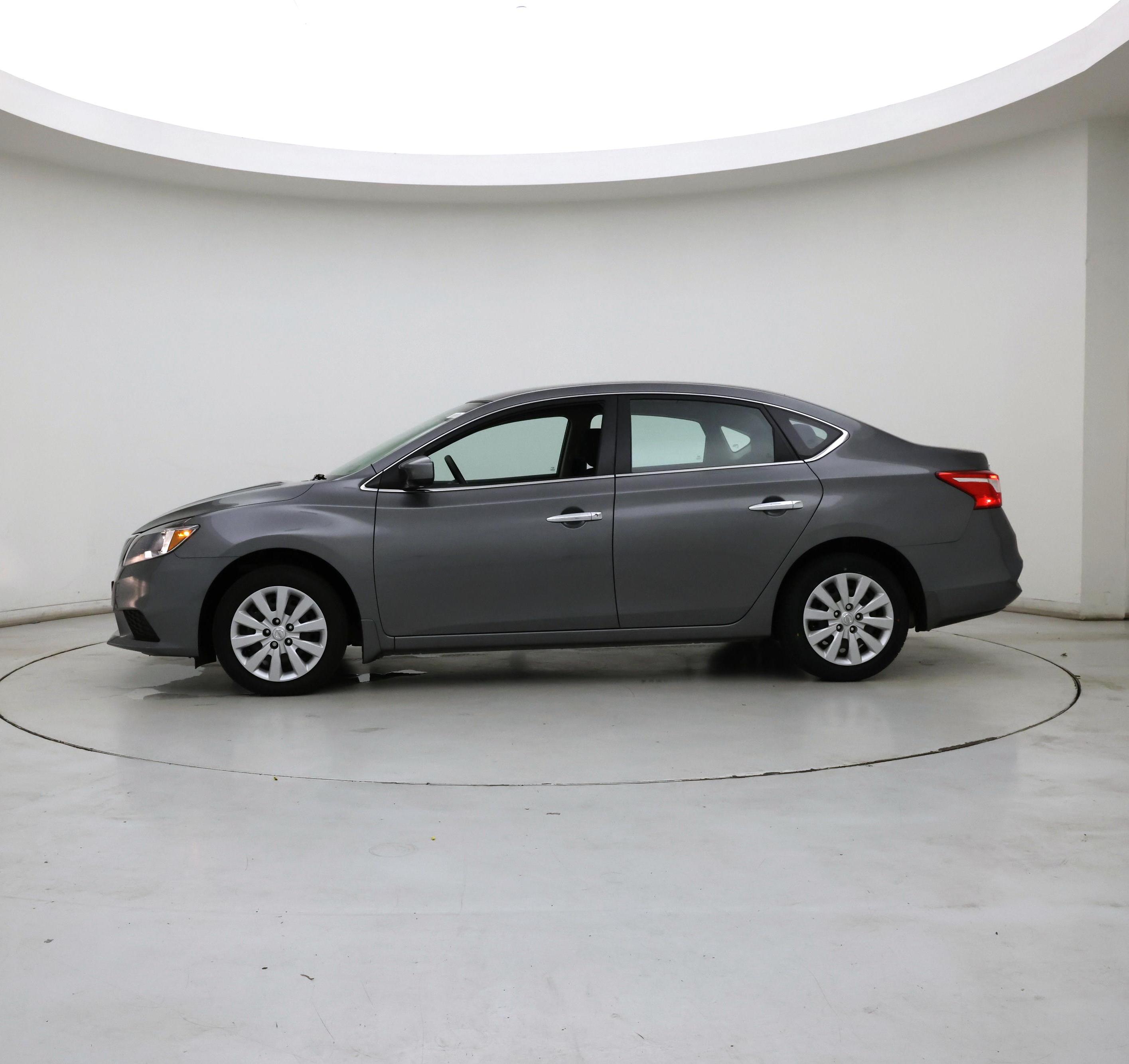 Thumbnail: 2017 Nissan Sentra - 3