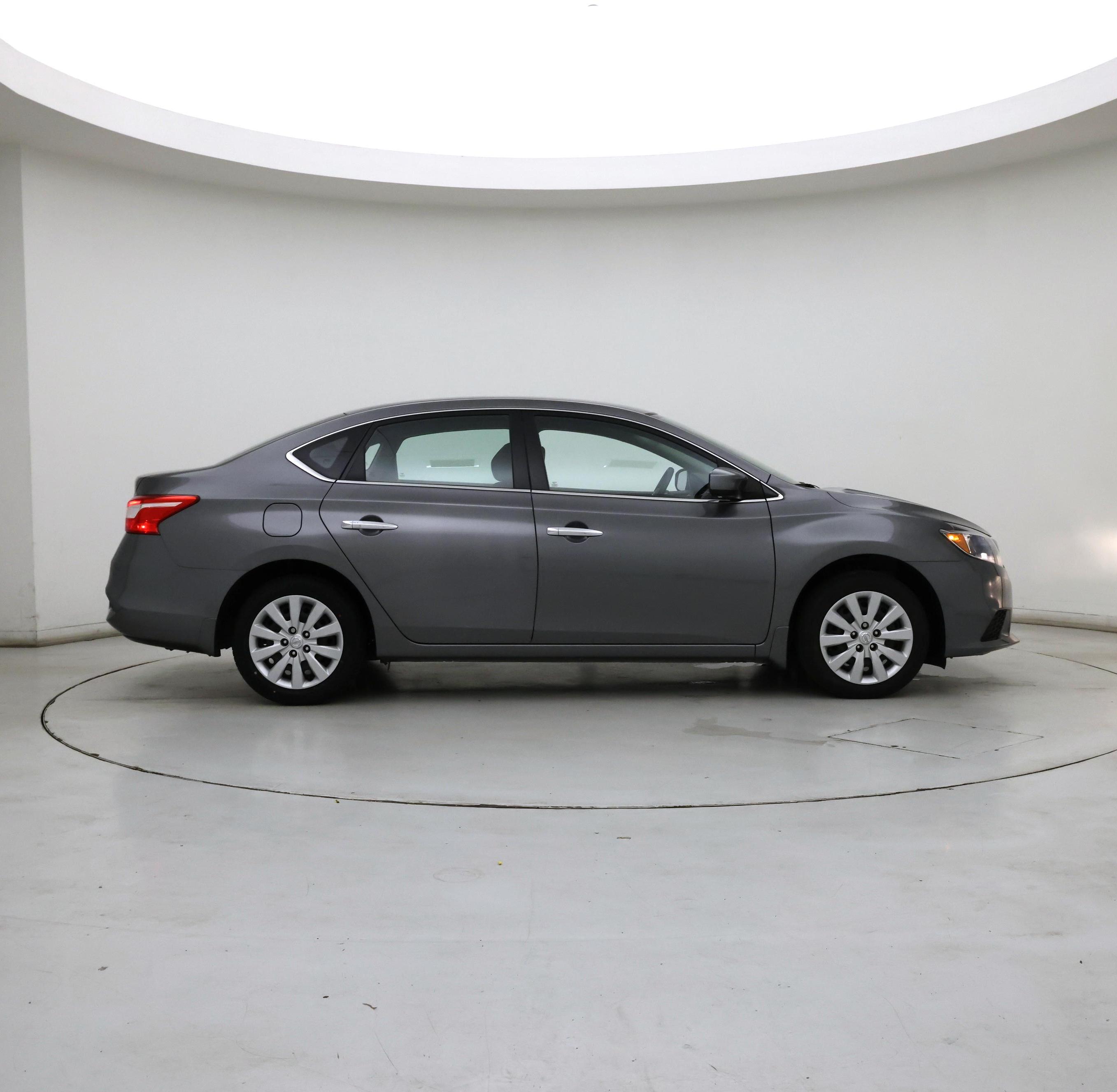 Thumbnail: 2017 Nissan Sentra - 7