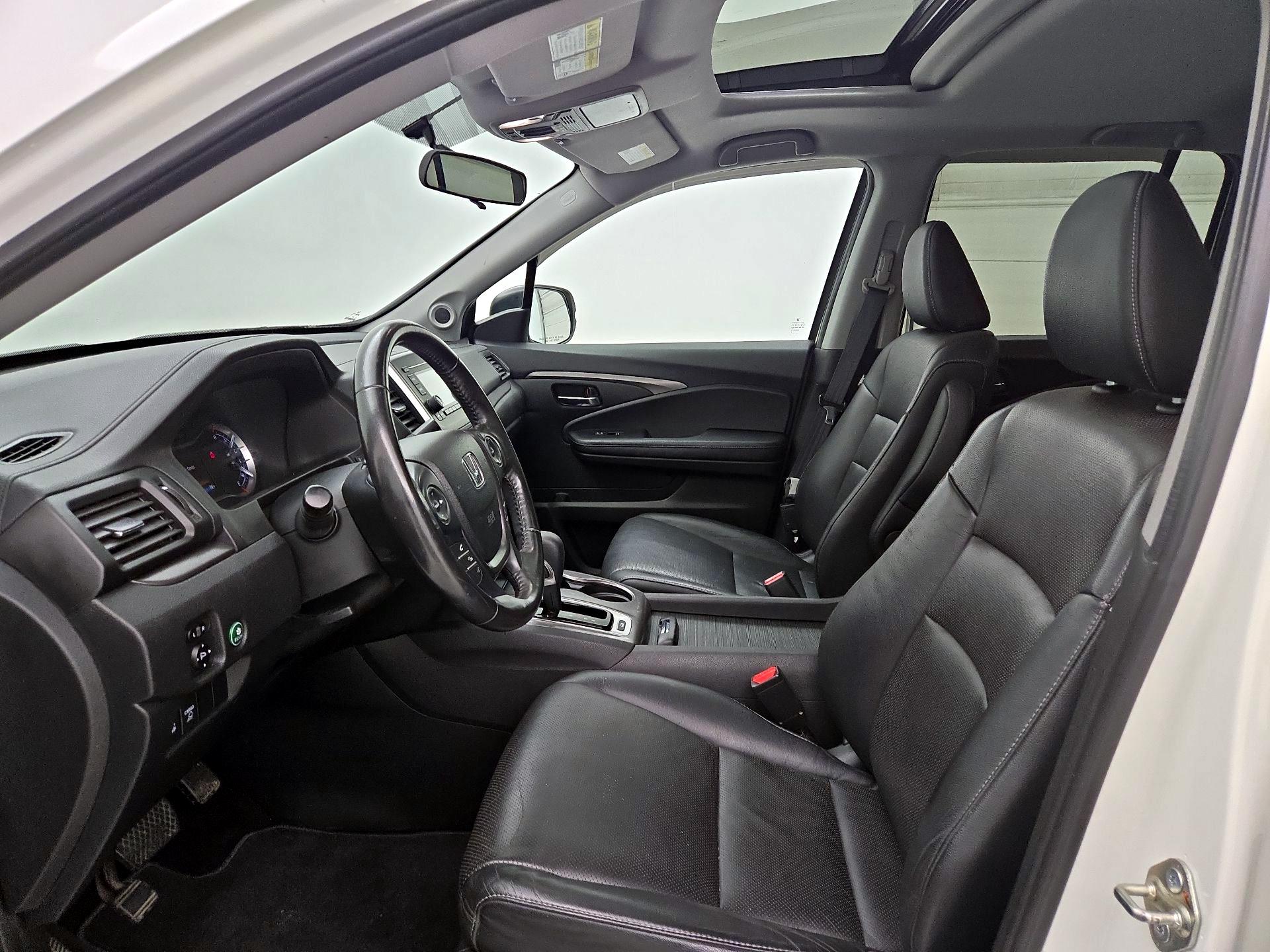 Thumbnail: 2019 Honda Ridgeline - 11