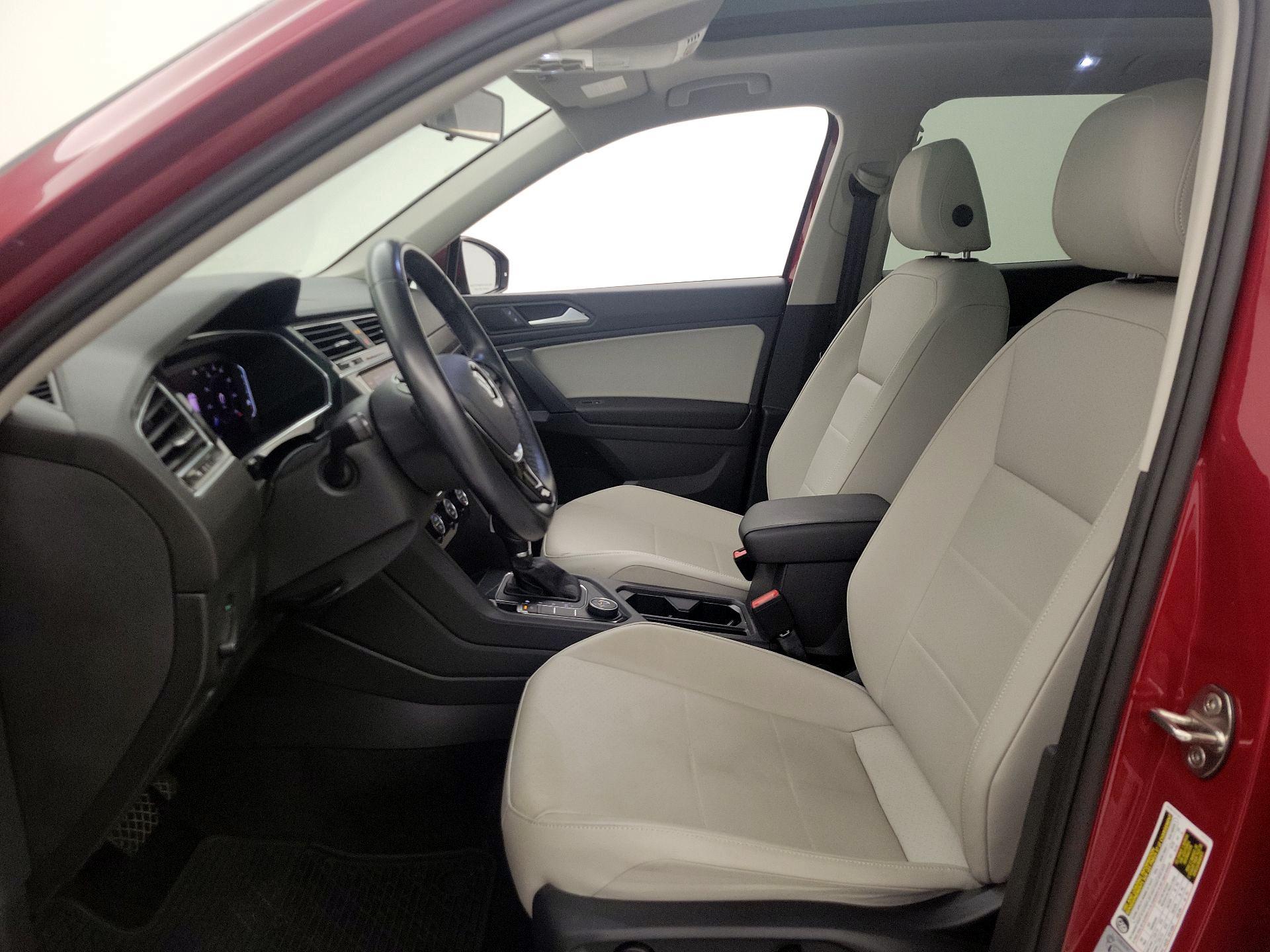 Thumbnail: 2019 Volkswagen Tiguan - 11