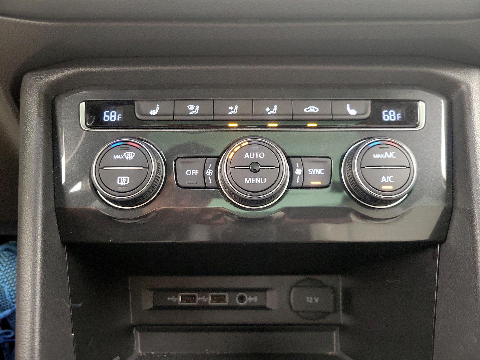 Thumbnail: 2019 Volkswagen Tiguan - 17