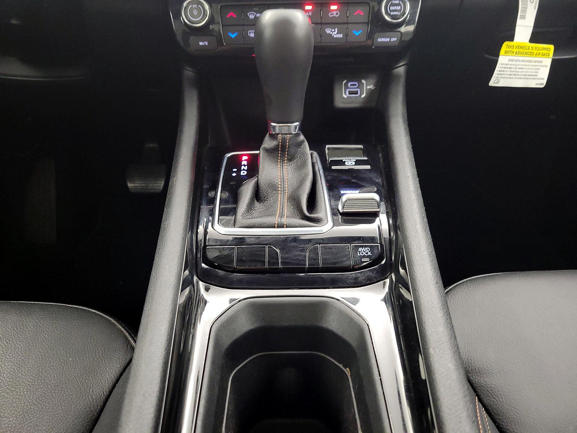 Thumbnail: 2022 Jeep Compass - 17