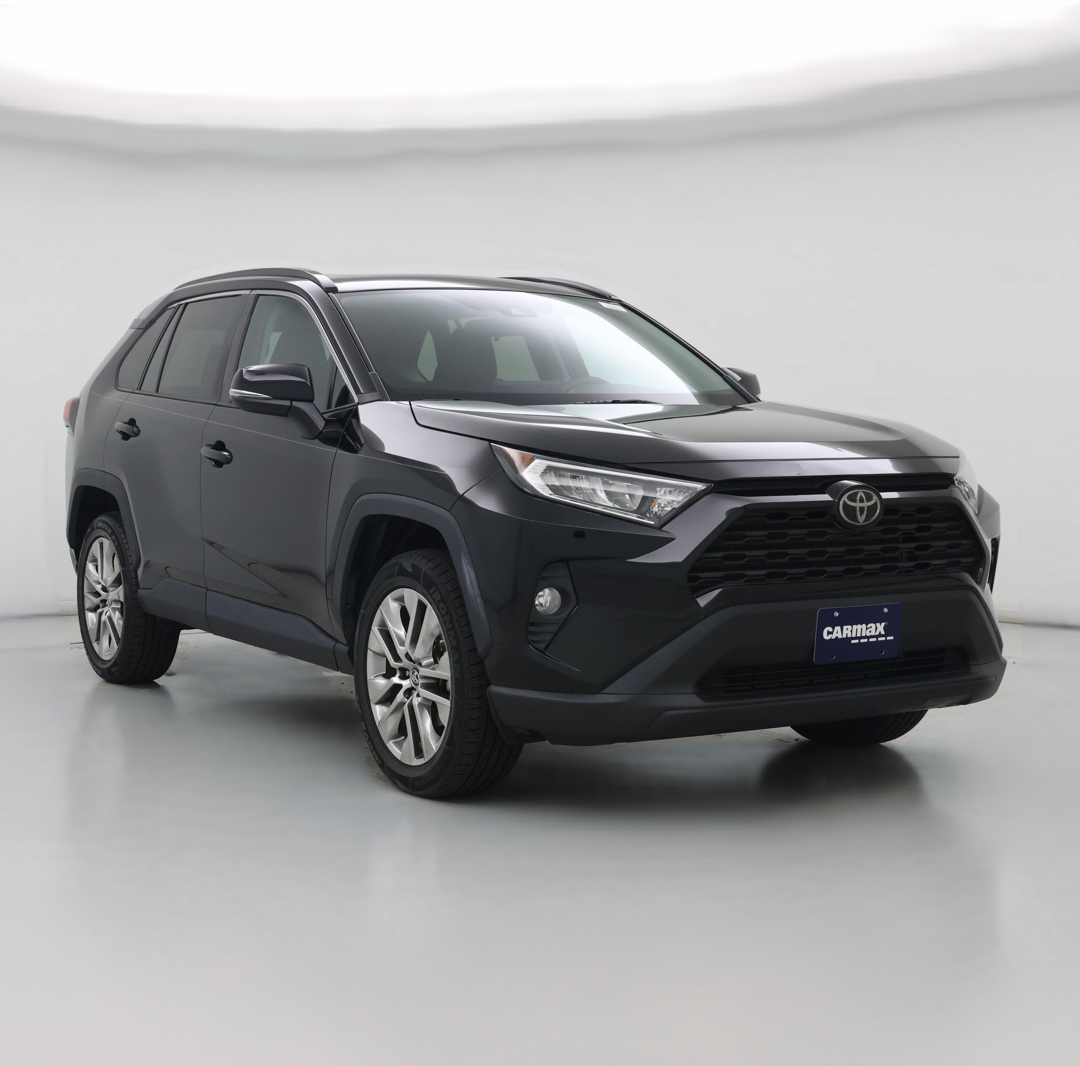 Thumbnail: 2019 Toyota RAV4 - 1