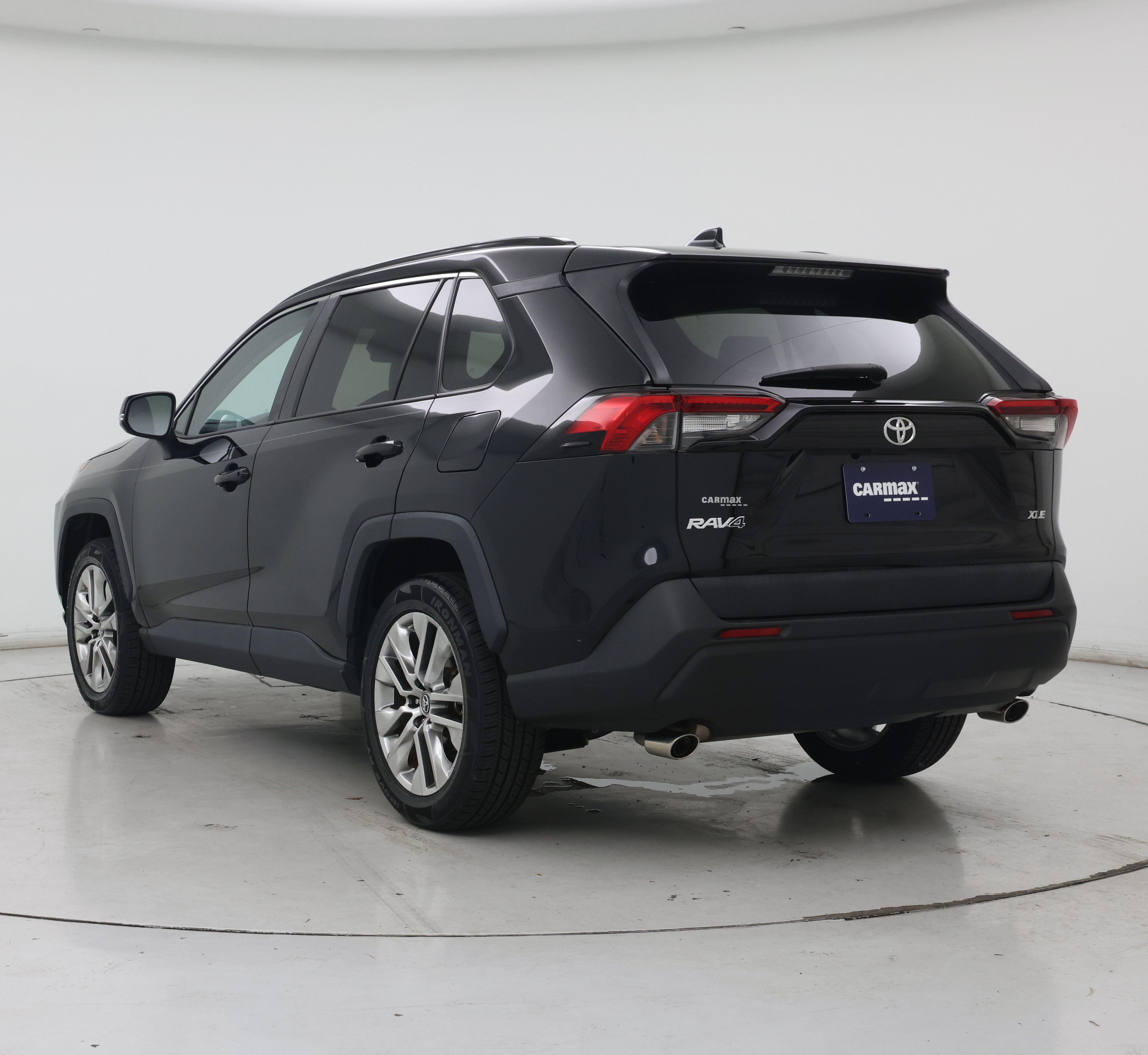 Thumbnail: 2019 Toyota RAV4 - 2