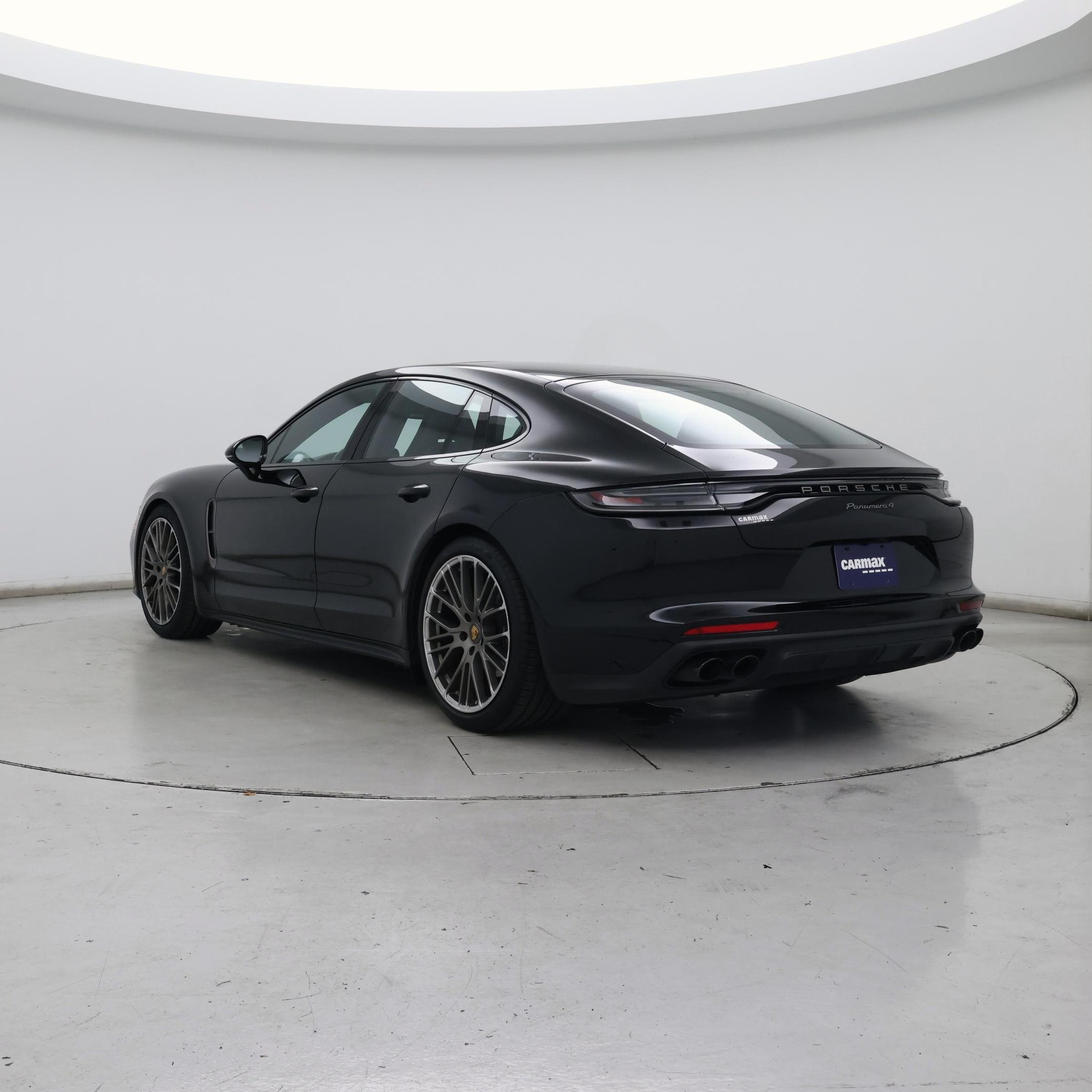 Thumbnail: 2023 Porsche Panamera - 2