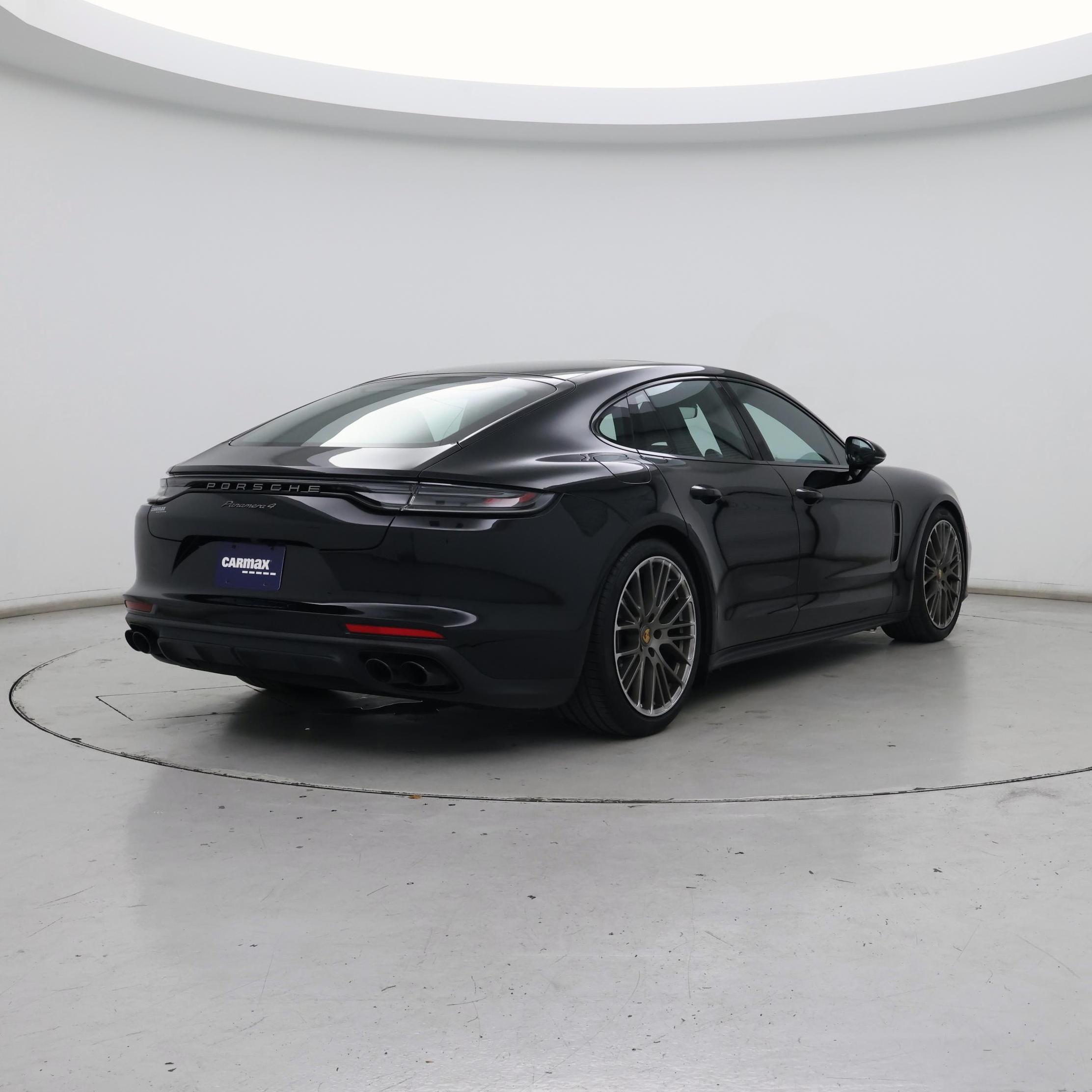 Thumbnail: 2023 Porsche Panamera - 8