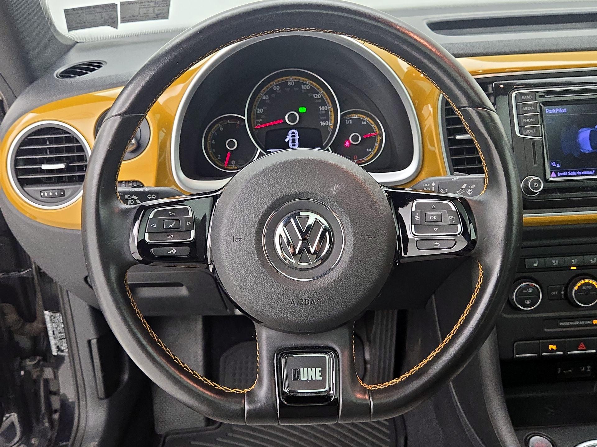 Thumbnail: 2016 Volkswagen Beetle - 10