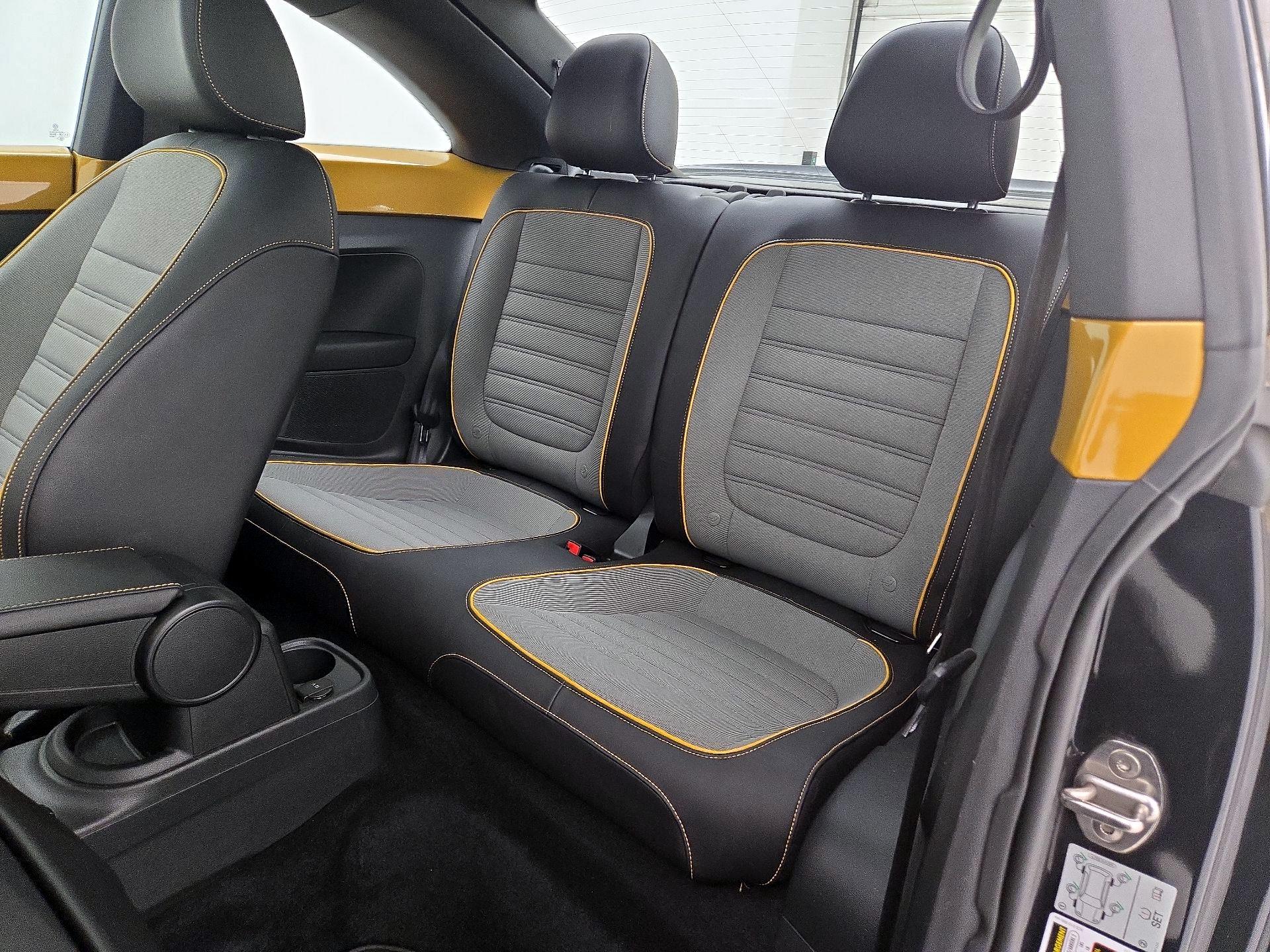 Thumbnail: 2016 Volkswagen Beetle - 18