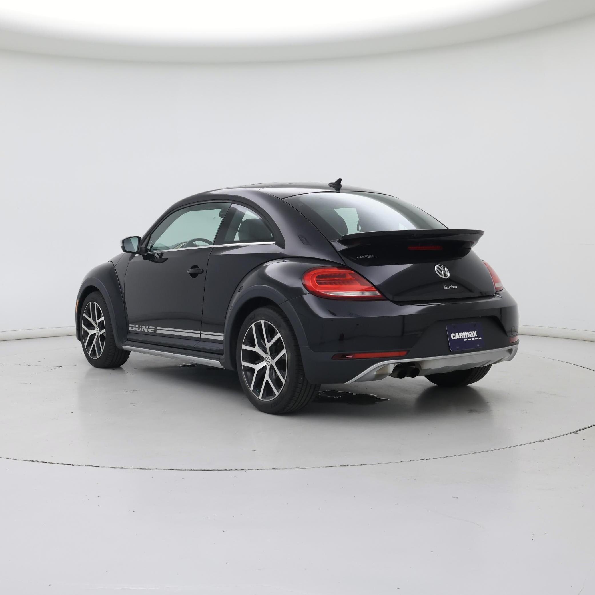 Thumbnail: 2016 Volkswagen Beetle - 2