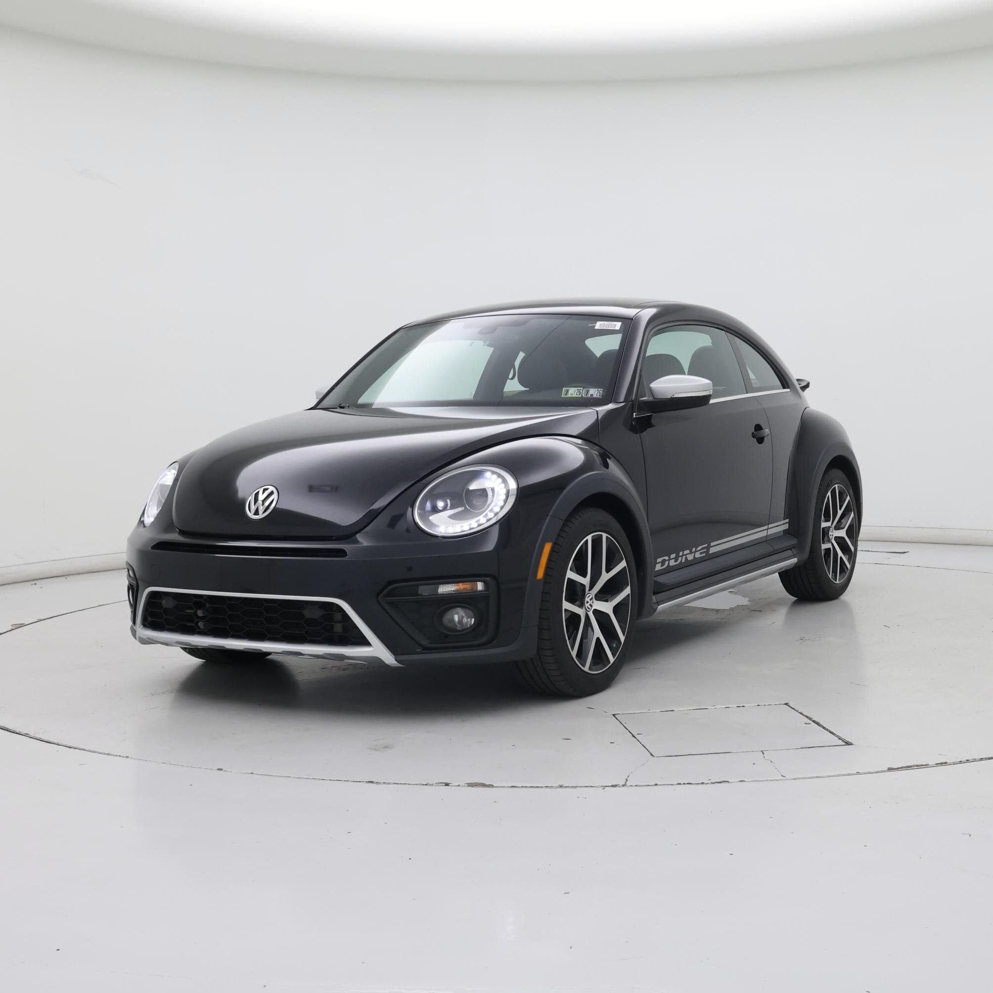 Thumbnail: 2016 Volkswagen Beetle - 4