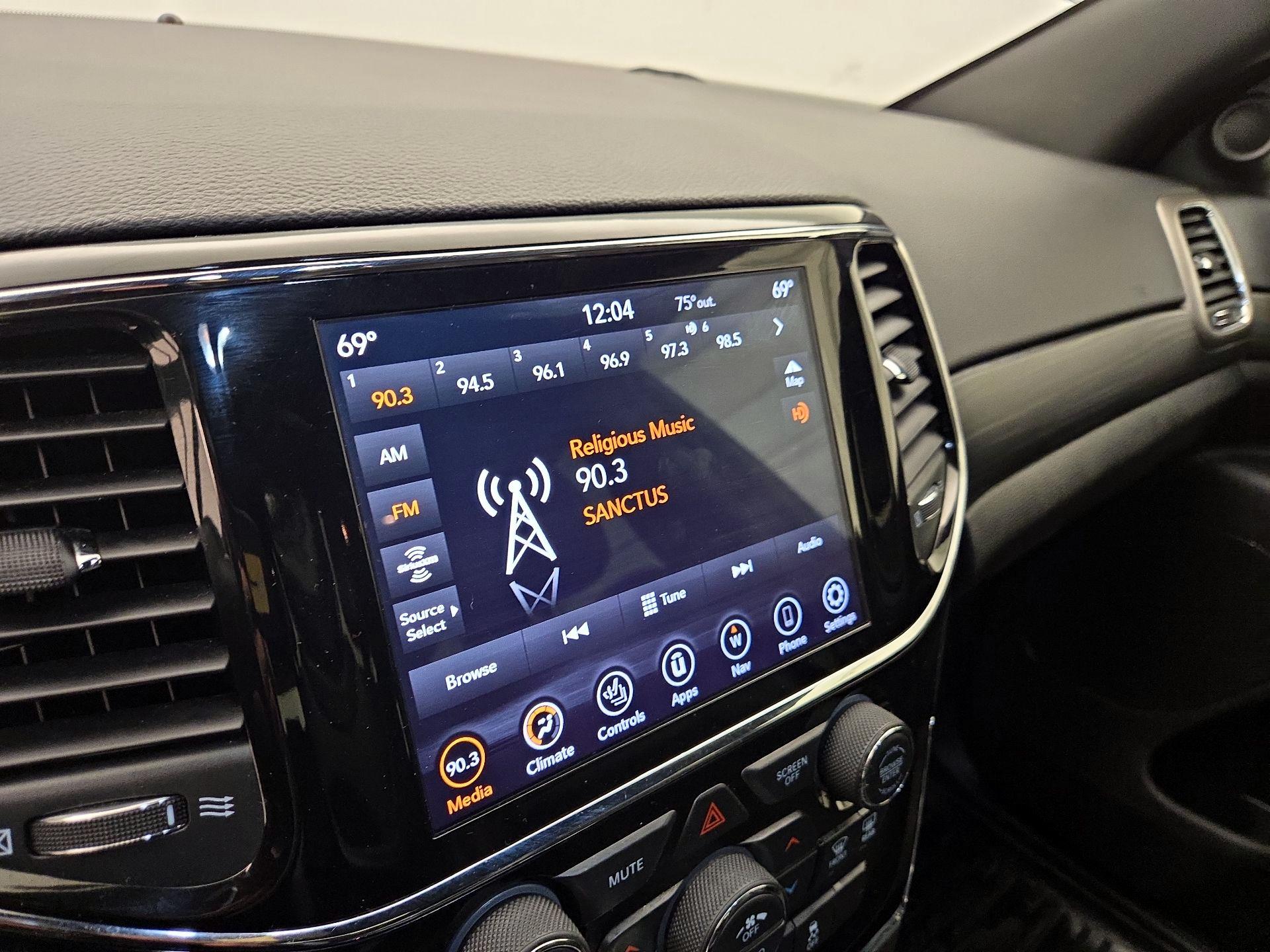 Thumbnail: 2020 Jeep Grand Cherokee - 16