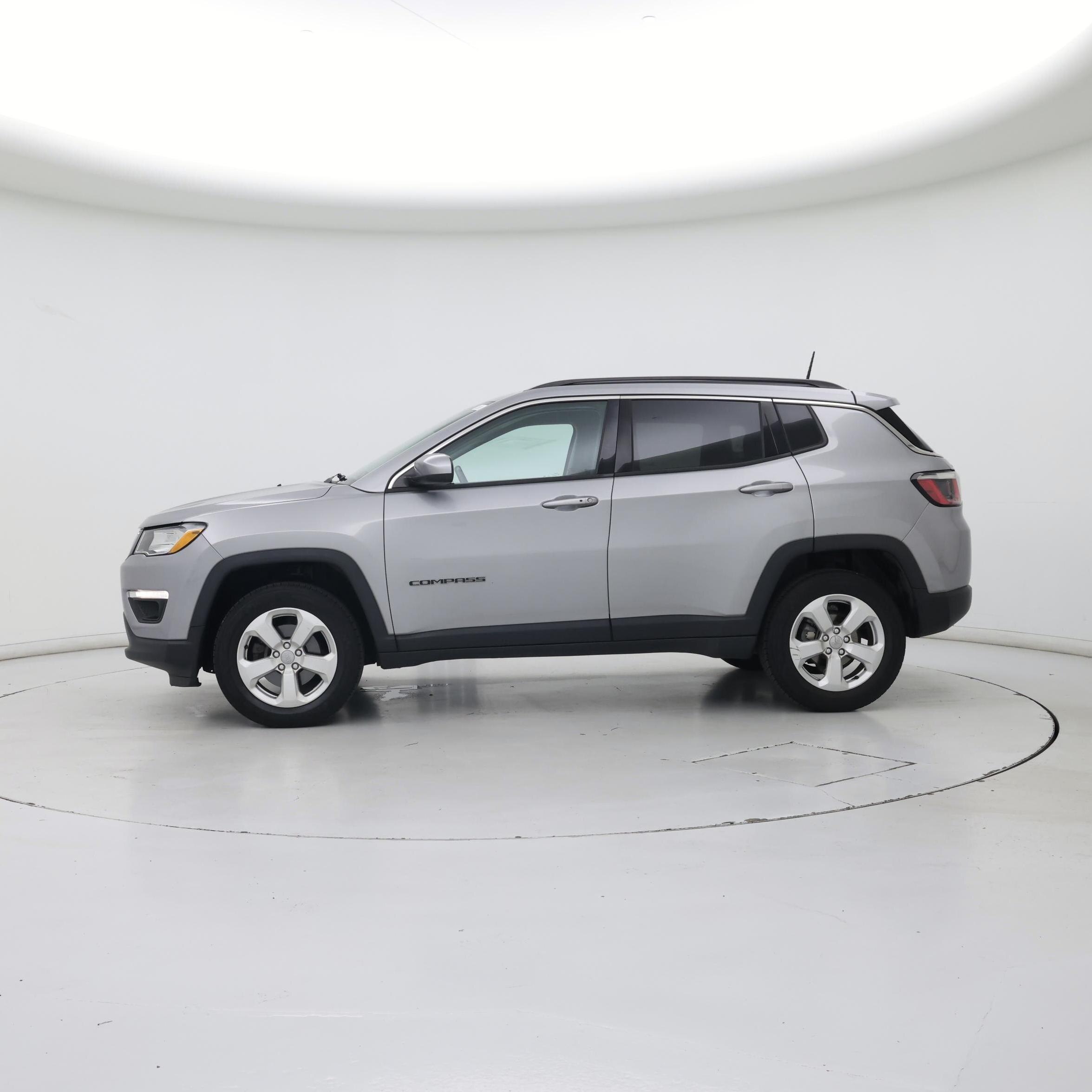 Thumbnail: 2018 Jeep Compass - 3