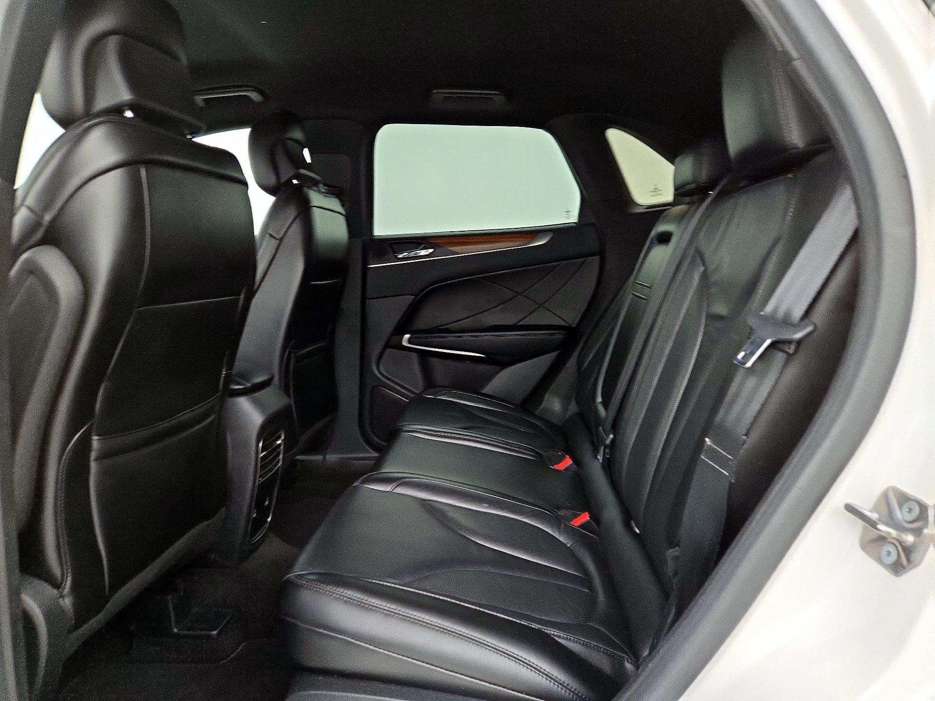 Thumbnail: 2019 Lincoln MKC - 20