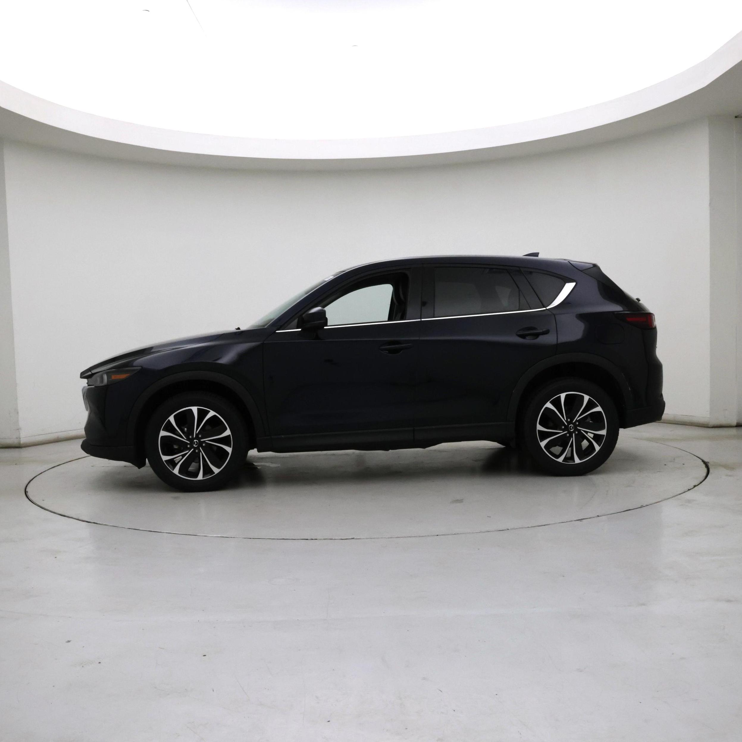 Thumbnail: 2022 Mazda CX-5 - 3
