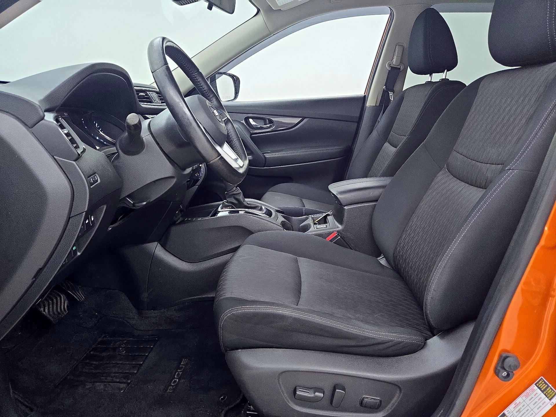 Thumbnail: 2020 Nissan Rogue - 11