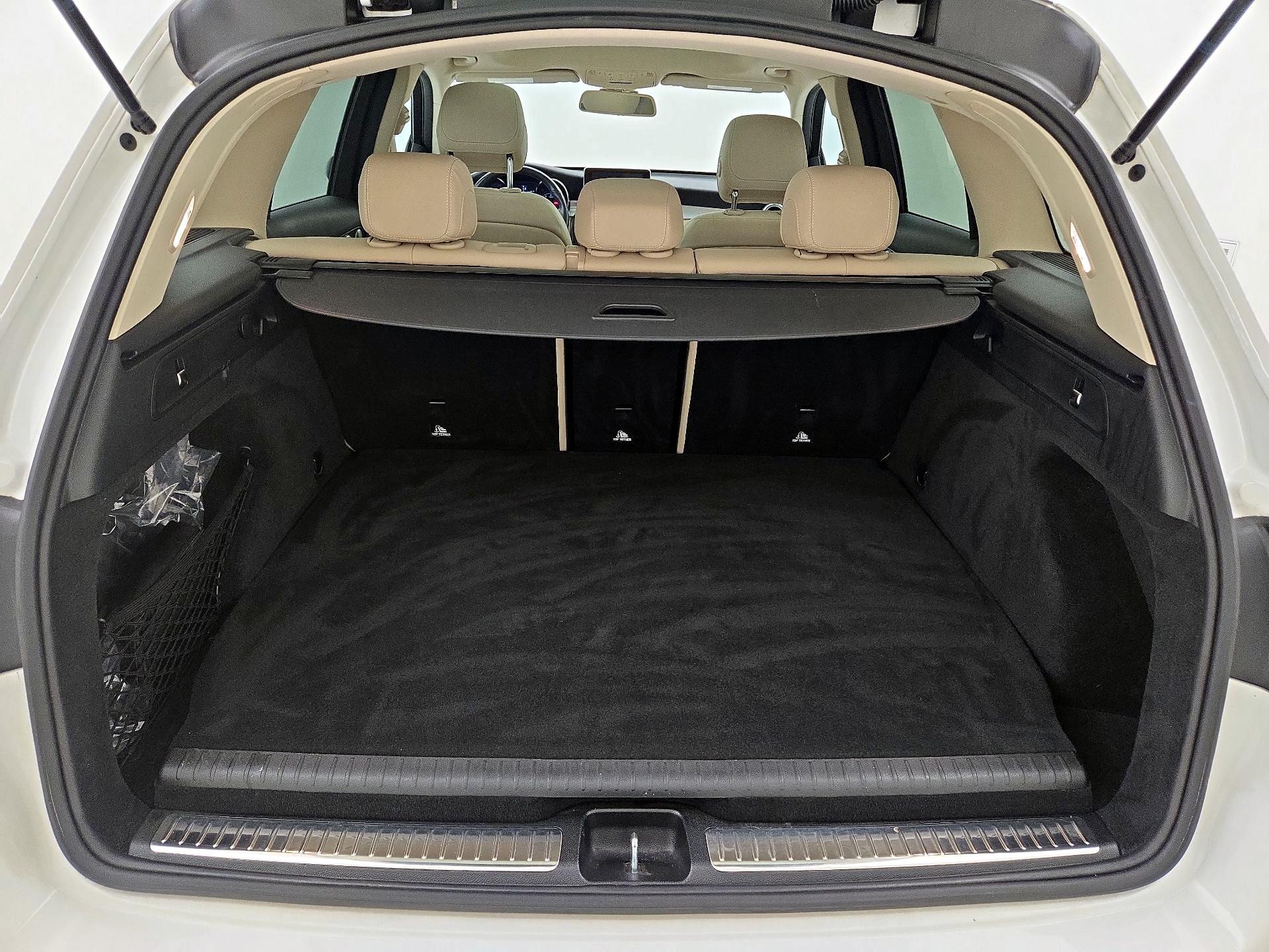 Thumbnail: 2019 Mercedes-Benz GLC - 20