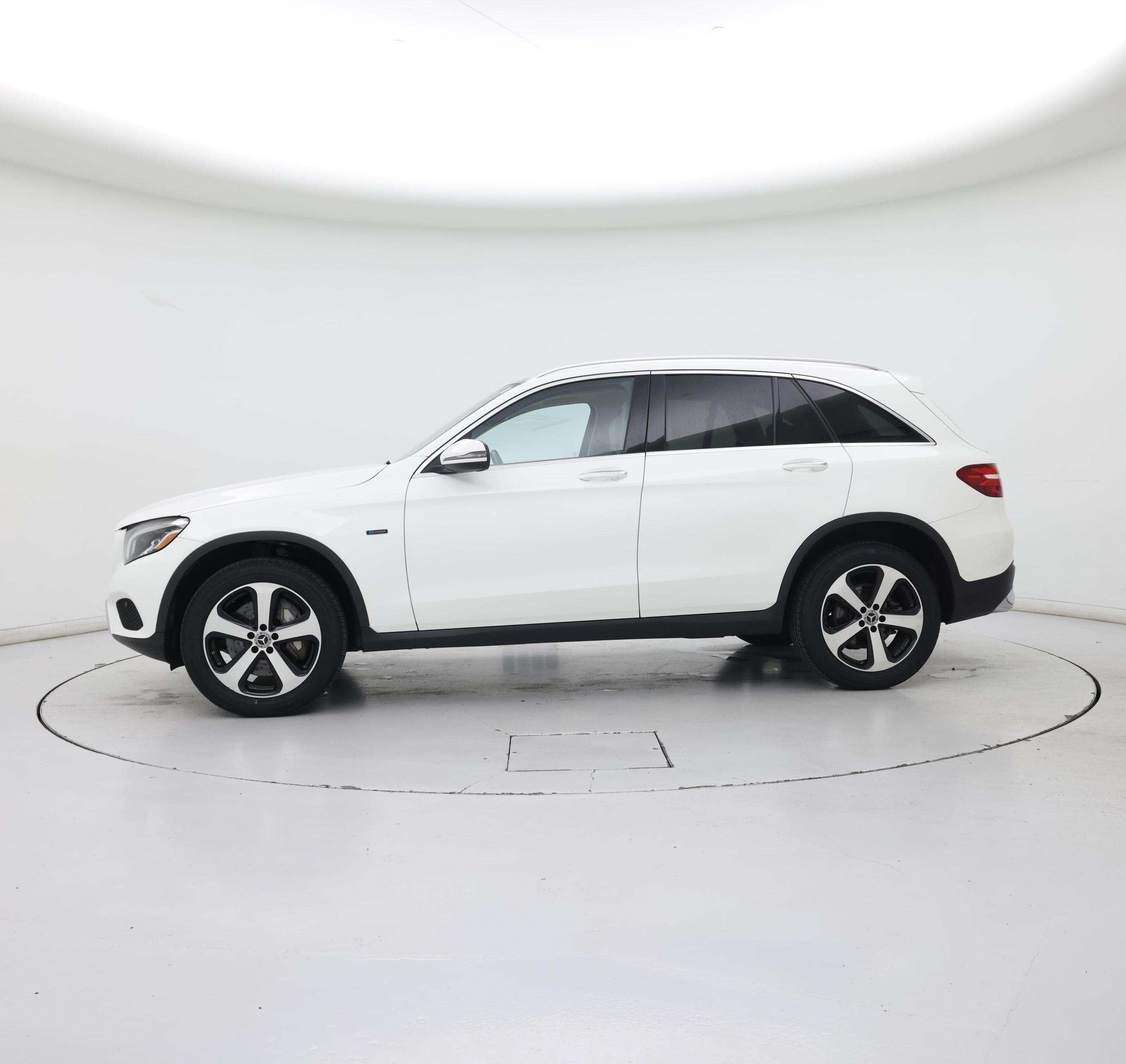 Thumbnail: 2019 Mercedes-Benz GLC - 3
