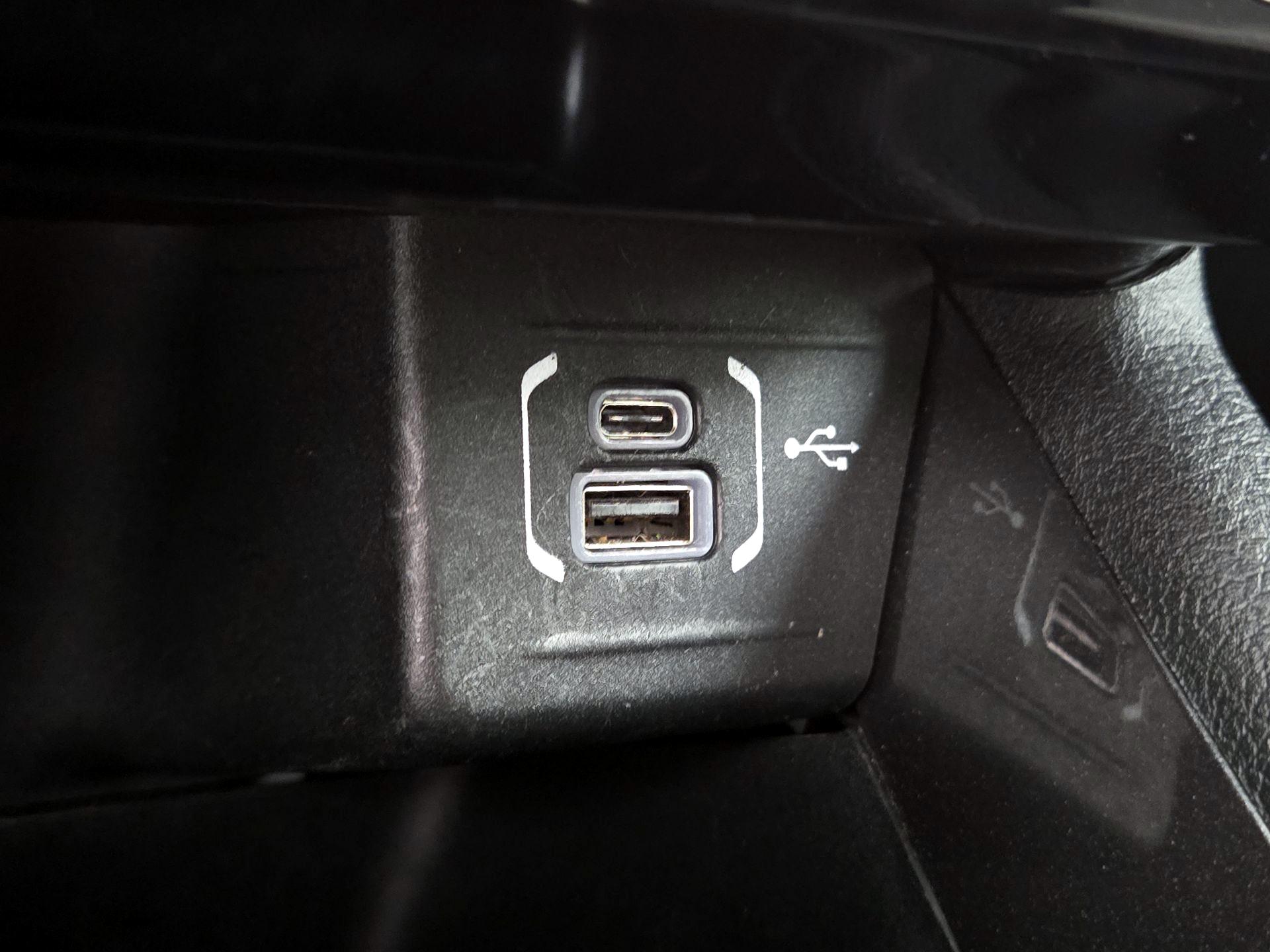 Thumbnail: 2022 Jeep Compass - 18