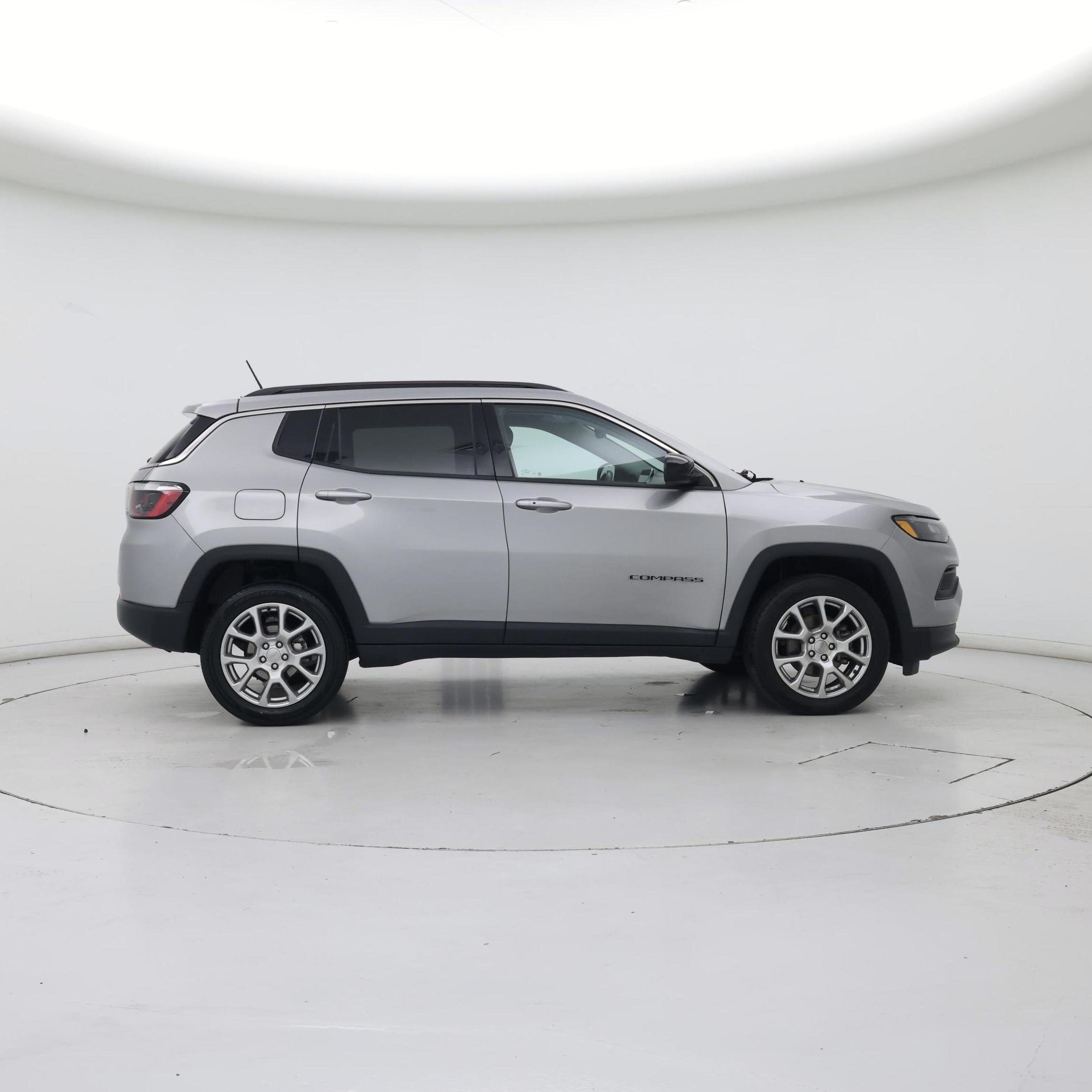 Thumbnail: 2022 Jeep Compass - 7
