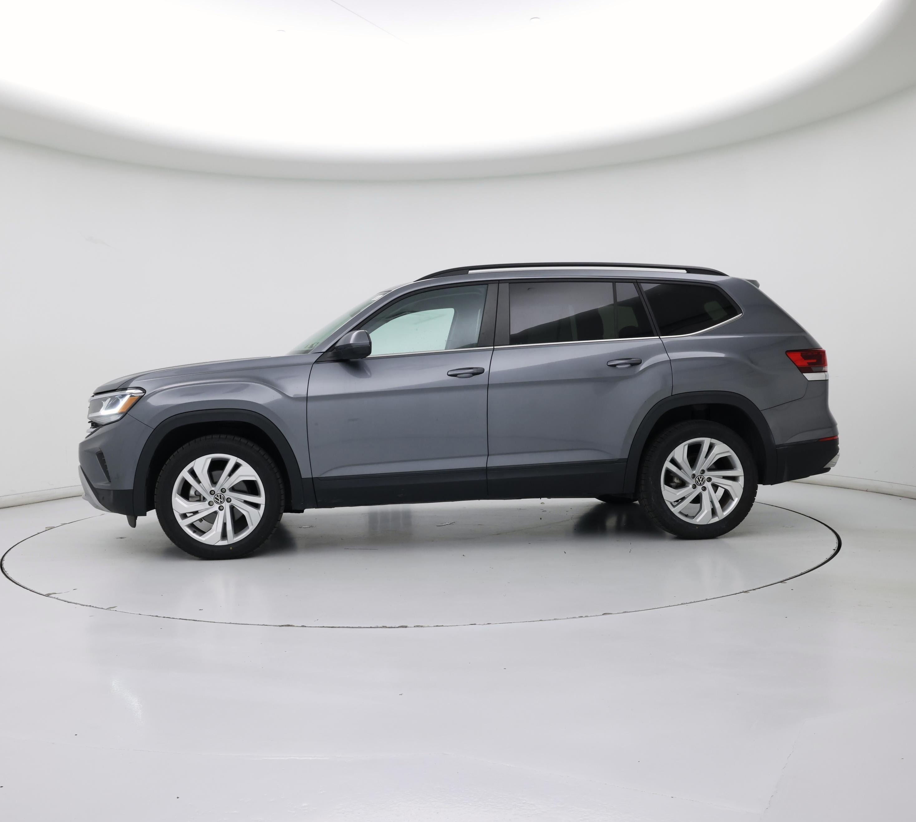 Thumbnail: 2022 Volkswagen Atlas - 3