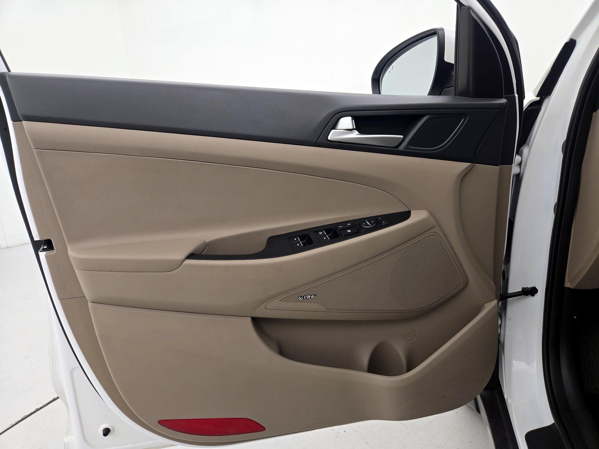 Thumbnail: 2021 Hyundai Tucson - 12