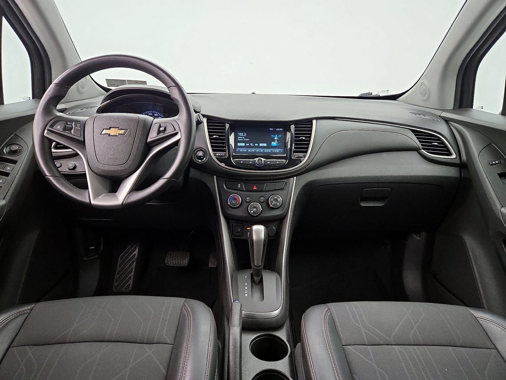 Thumbnail: 2017 Chevrolet Trax - 9