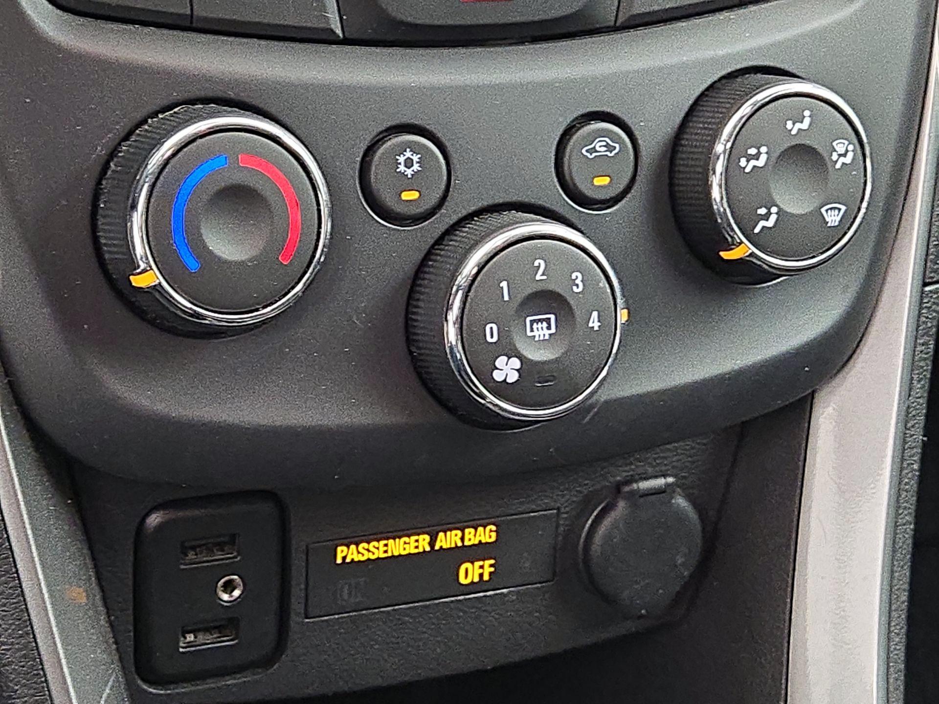 Thumbnail: 2017 Chevrolet Trax - 16