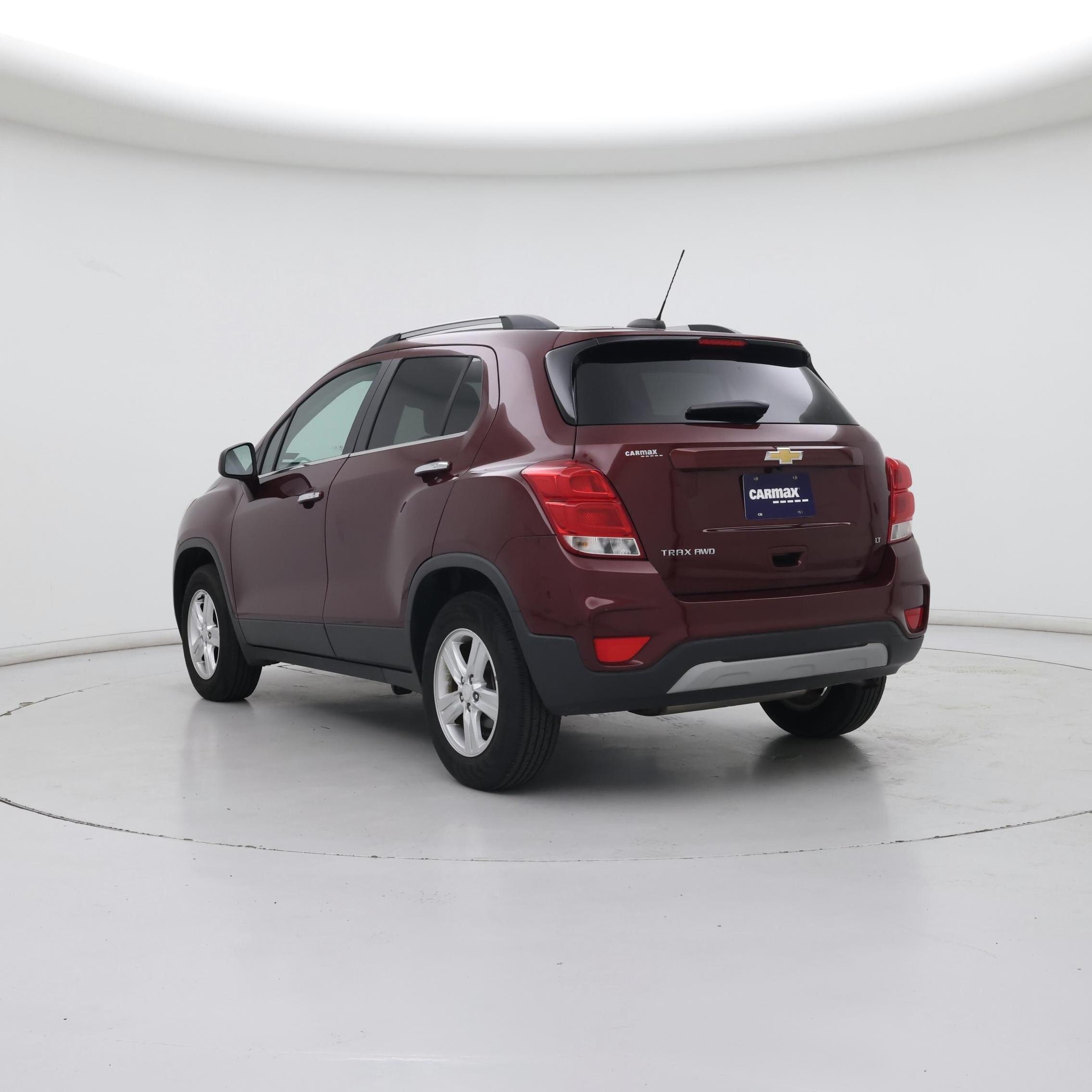 Thumbnail: 2017 Chevrolet Trax - 2
