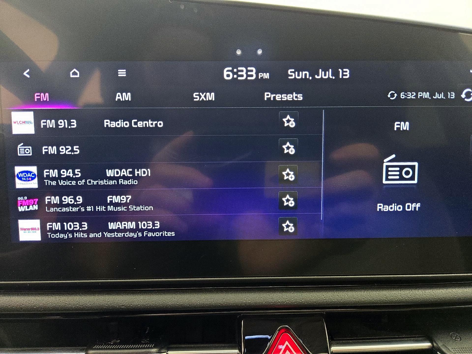 Thumbnail: 2023 Kia Niro - 16