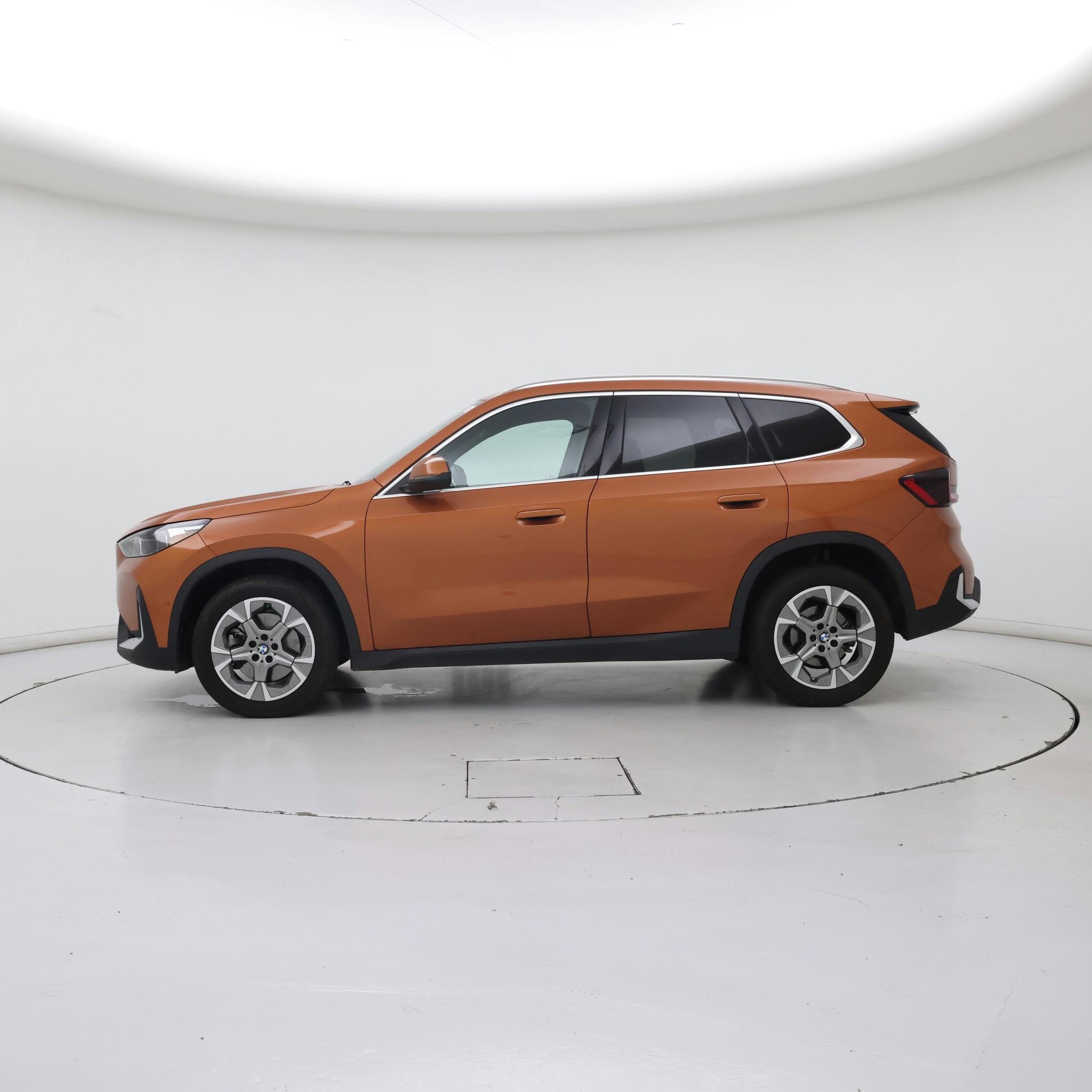 Thumbnail: 2023 BMW X1 - 3