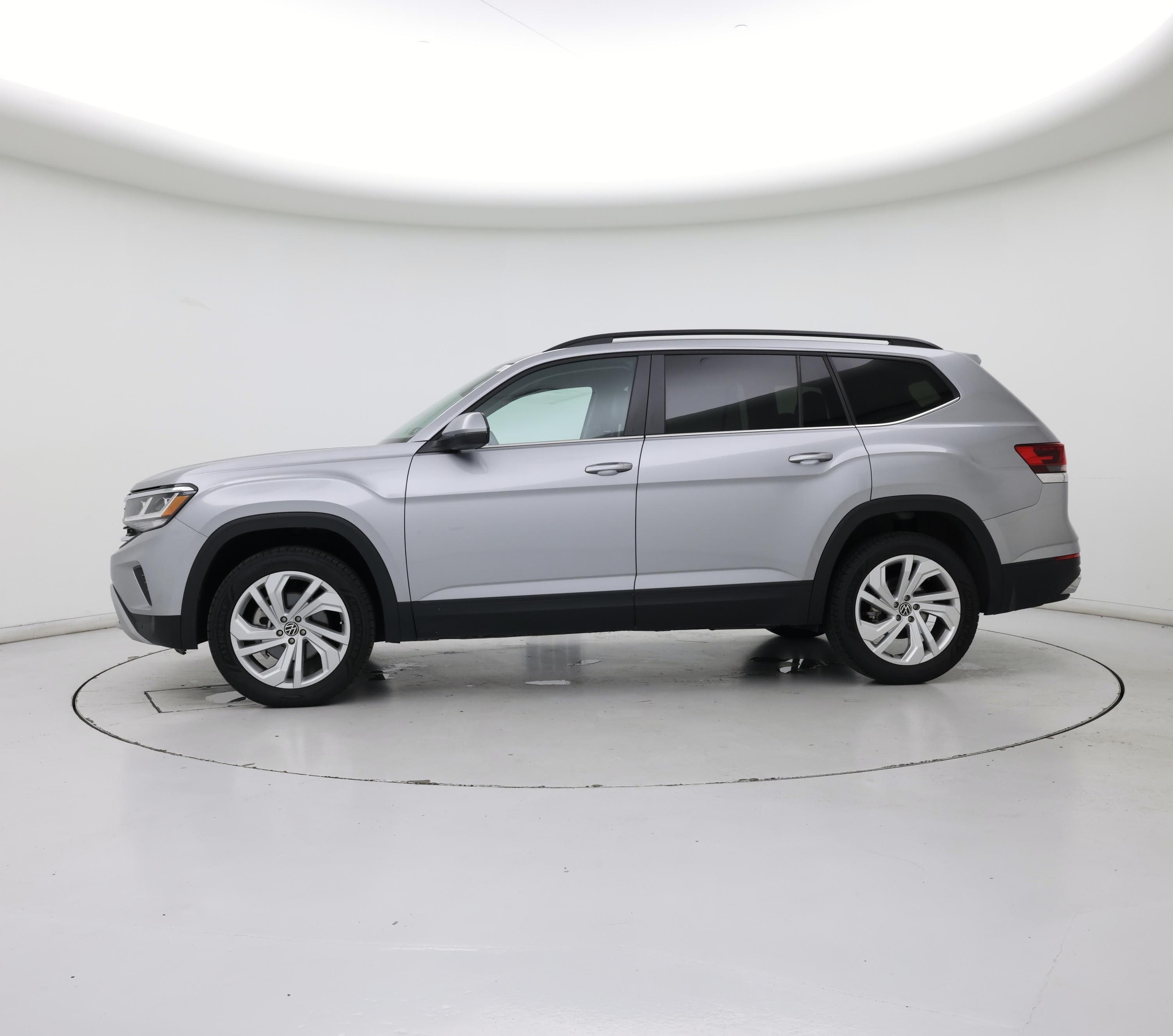 Thumbnail: 2023 Volkswagen Atlas - 3